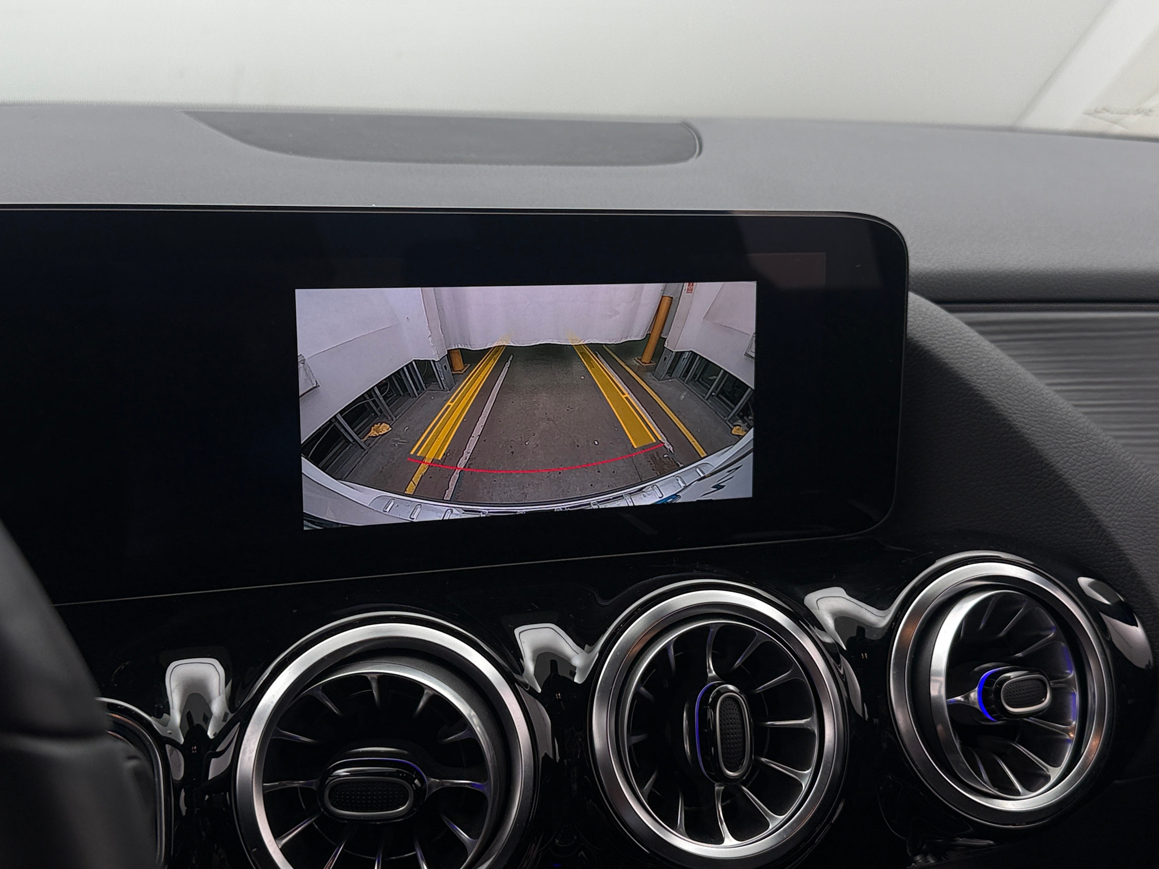 2023 Mercedes-Benz GLA Base - Photo 16