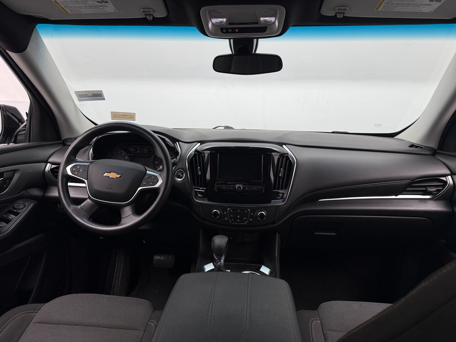 Thumbnail: 2021 Chevrolet Traverse - 3