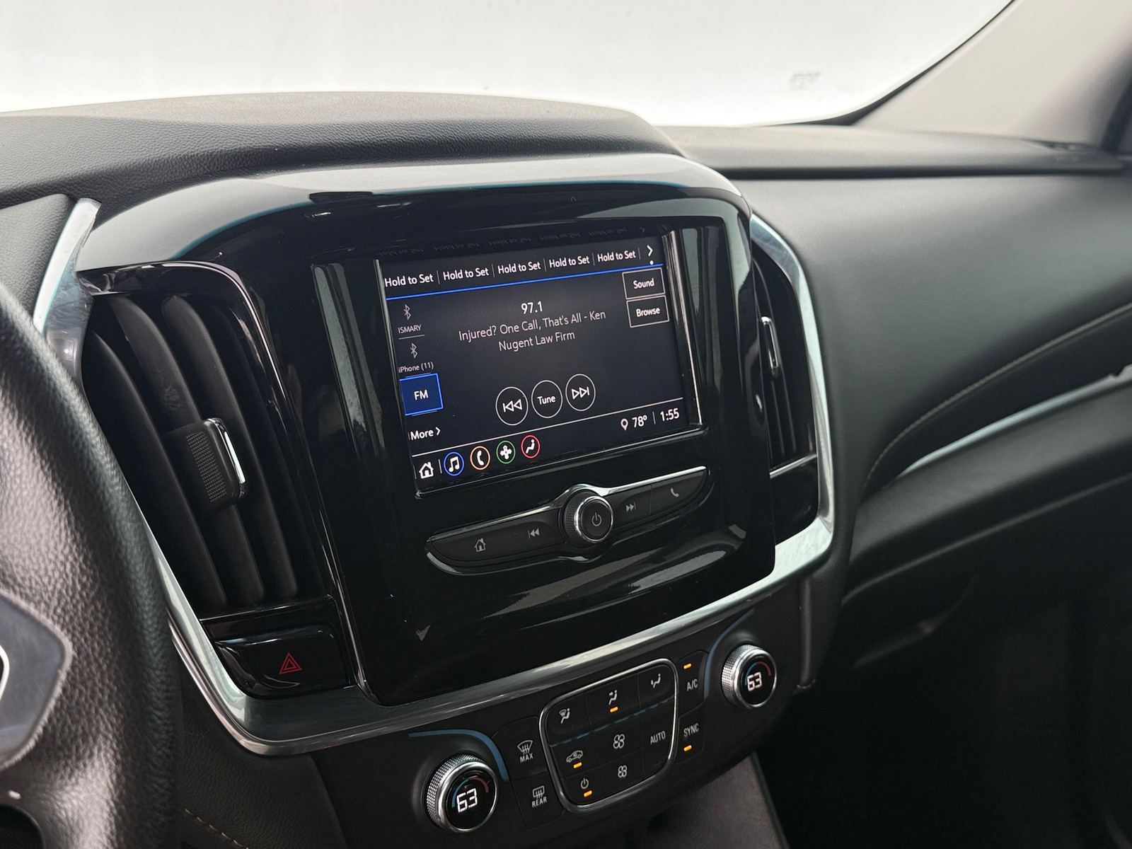 Thumbnail: 2021 Chevrolet Traverse - 4