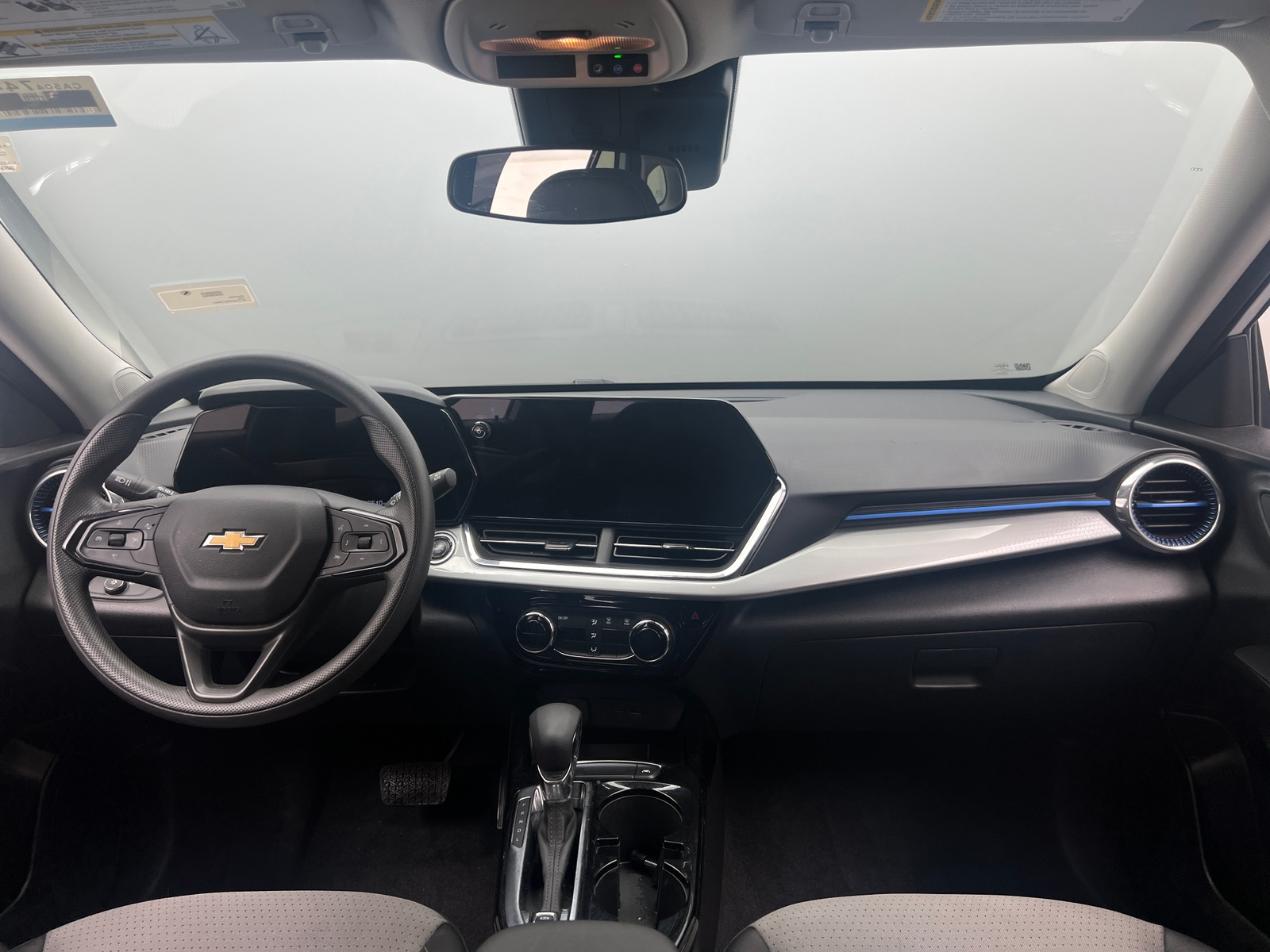 Thumbnail: 2025 Chevrolet Trax - 2