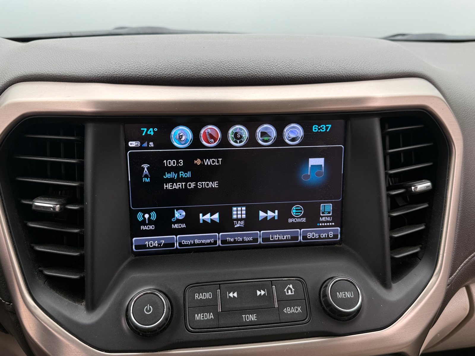 Thumbnail: 2018 GMC Acadia - 3