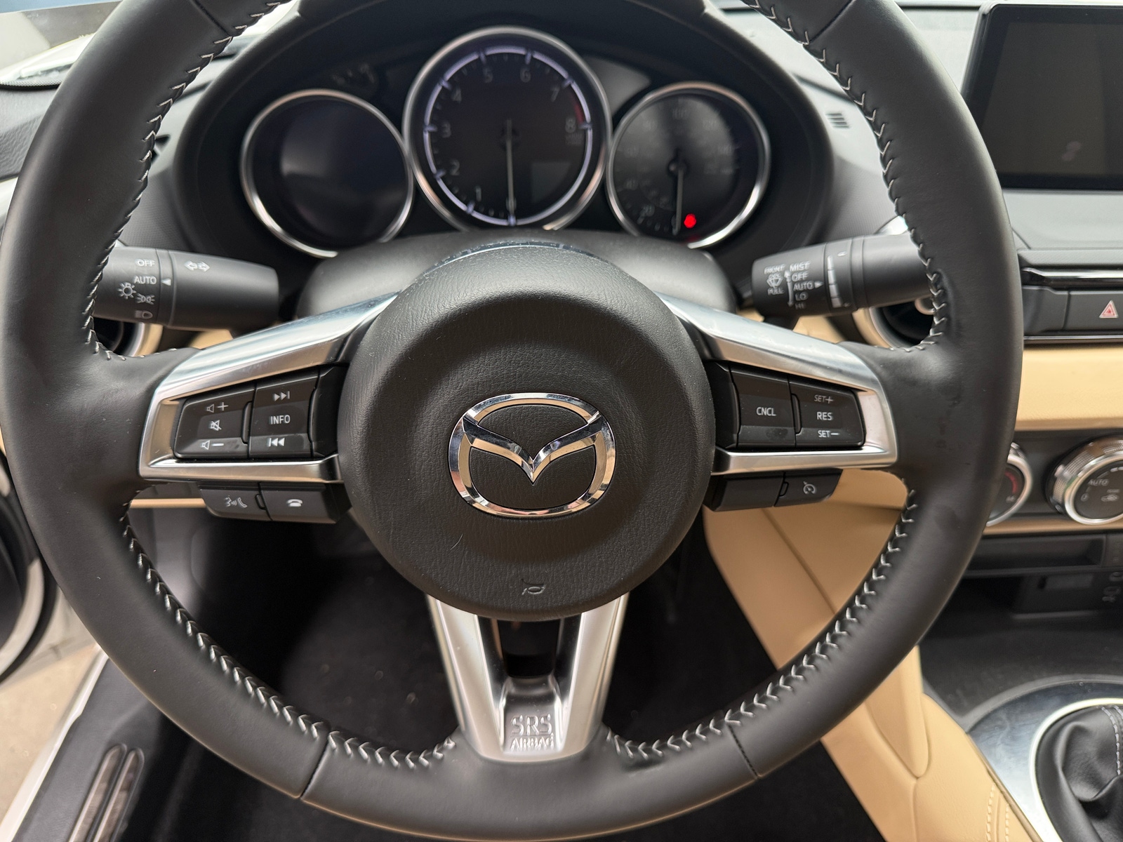 Thumbnail: 2025 Mazda MX-5 Miata - 3