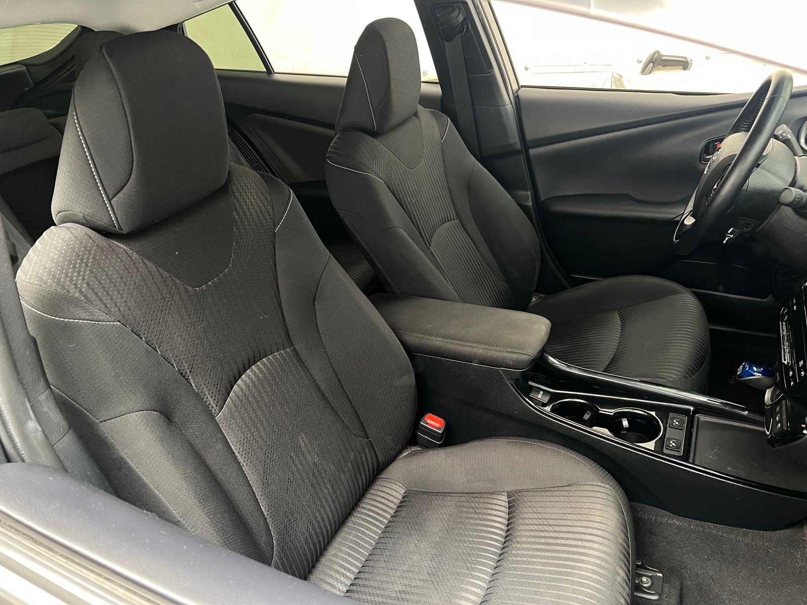 Thumbnail: 2020 Toyota Prius Prime - 2