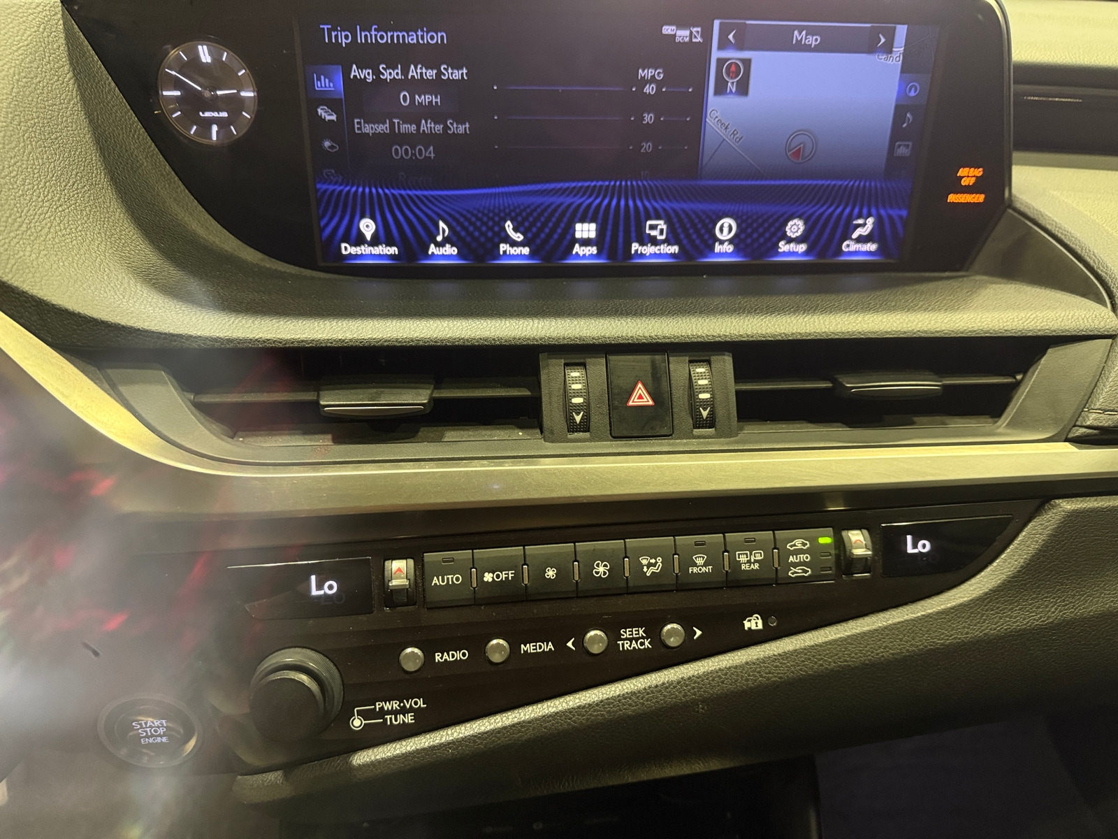 Thumbnail: 2019 Lexus ES - 4
