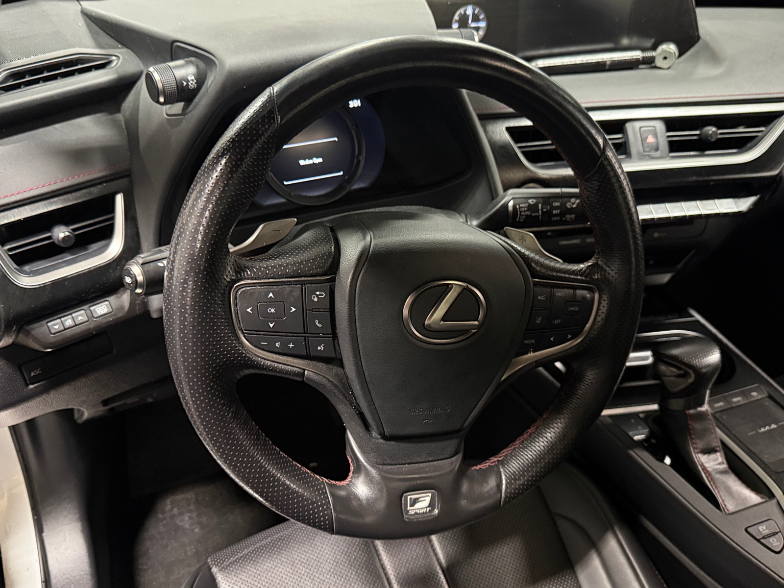 Thumbnail: 2019 Lexus UX - 4