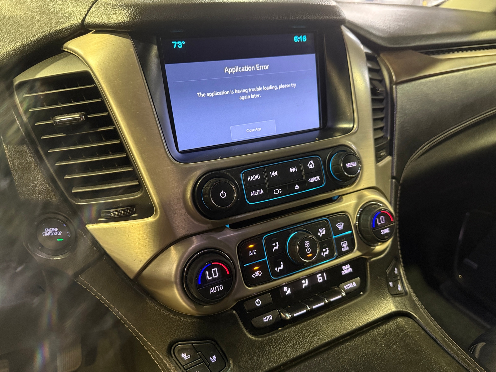 Thumbnail: 2018 GMC Yukon XL - 3