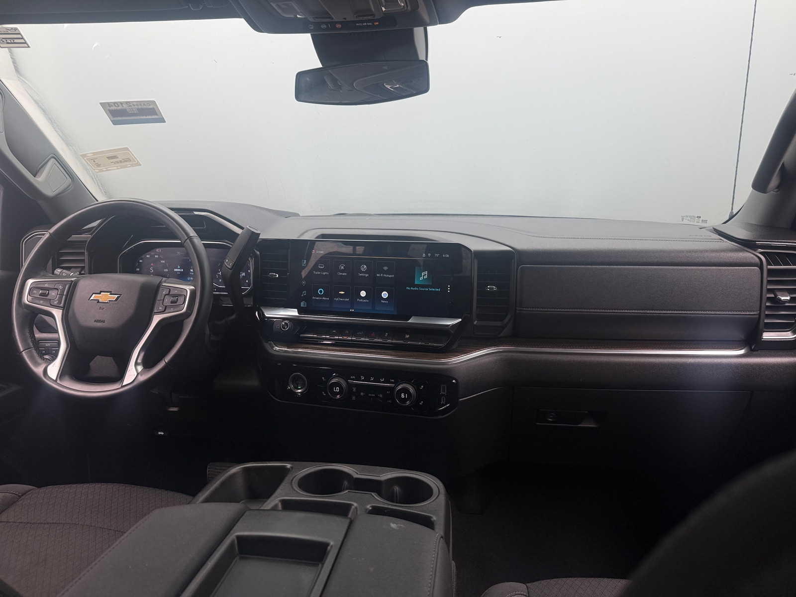 Thumbnail: 2024 Chevrolet Silverado 1500 - 3