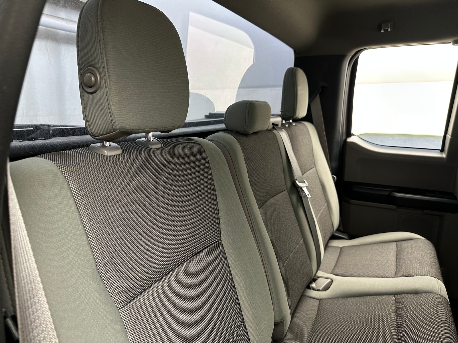 Thumbnail: 2019 Ford Econoline - 6