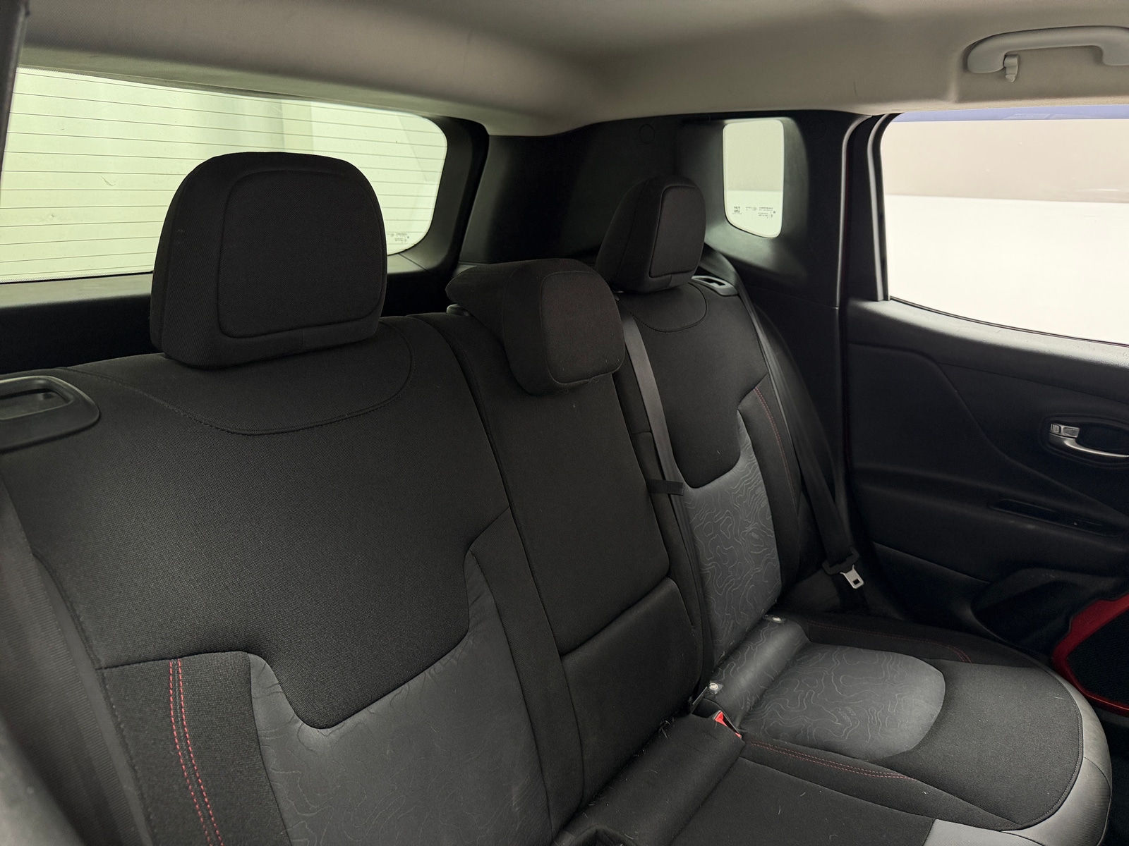 Thumbnail: 2018 Jeep Renegade - 6