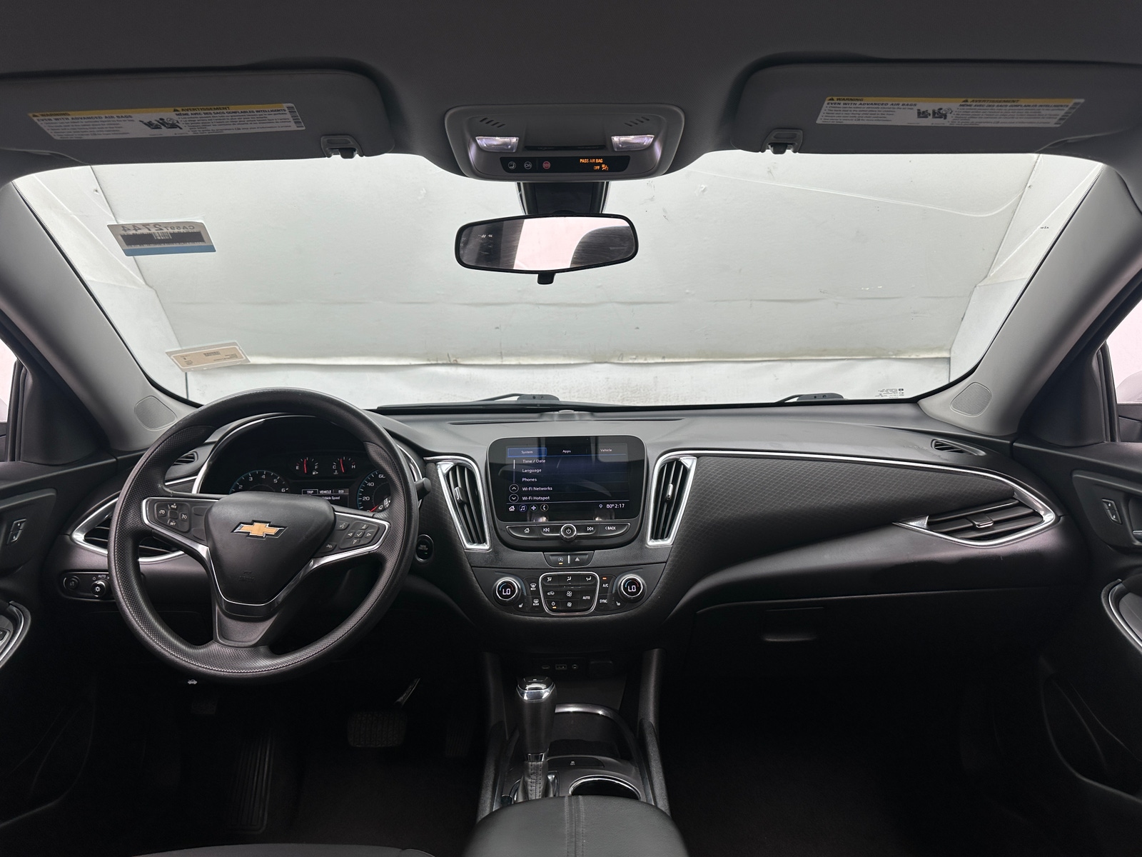 Thumbnail: 2020 Chevrolet Malibu - 3