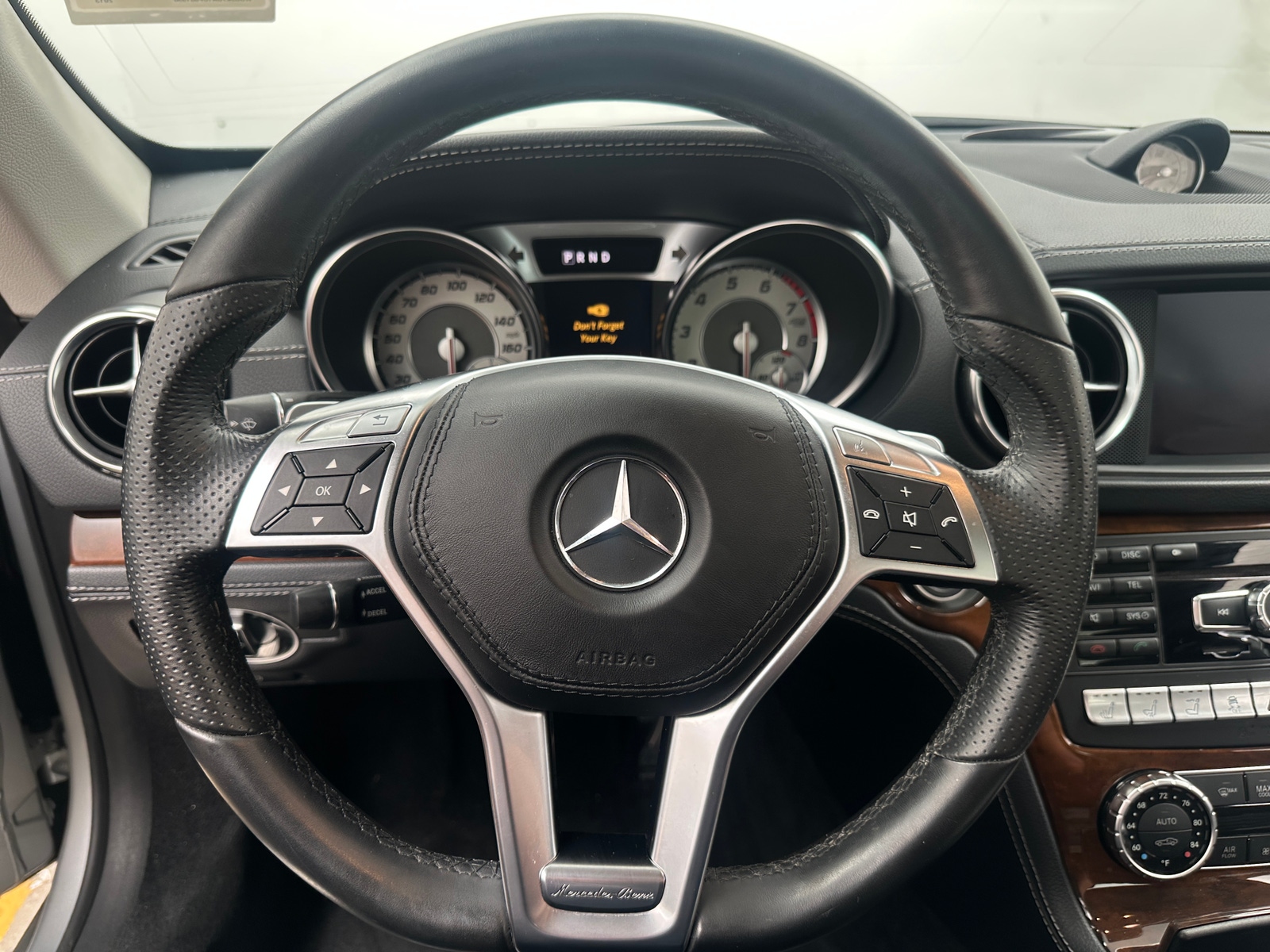 Thumbnail: 2013 Mercedes-Benz SL-Class - 3