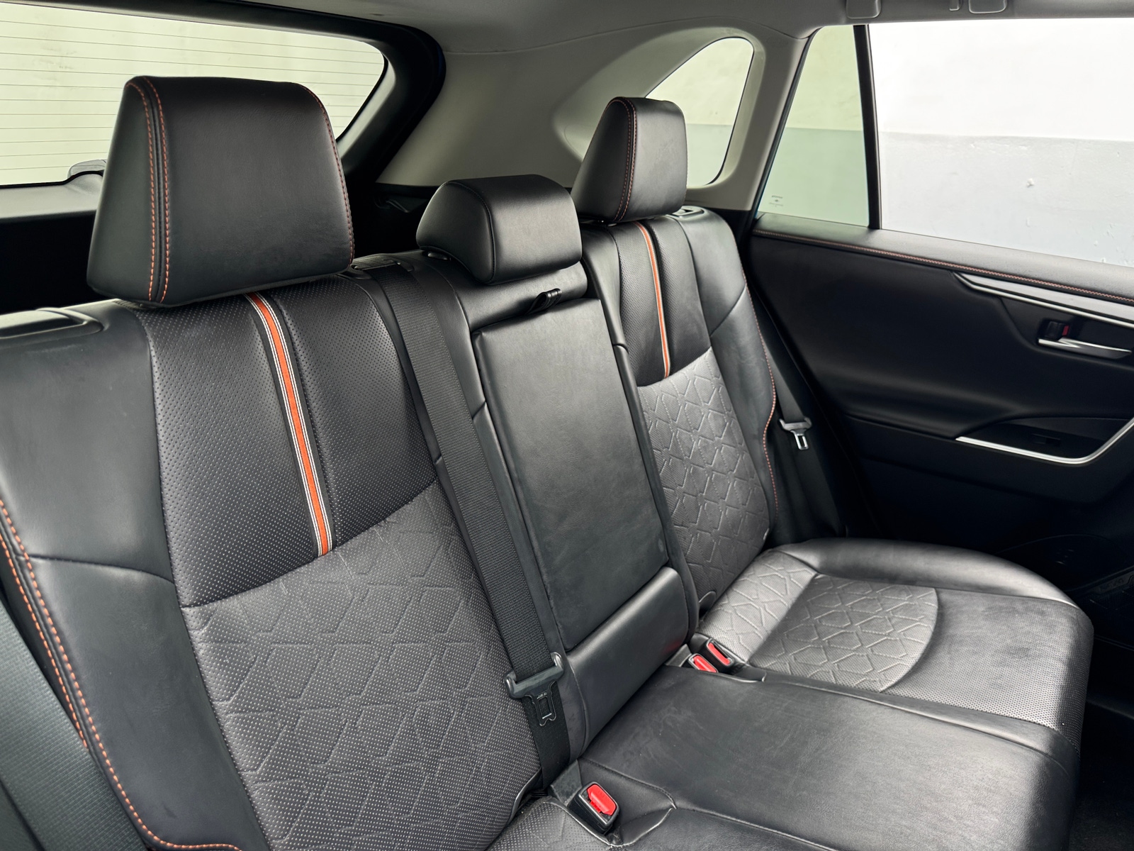 Thumbnail: 2019 Toyota RAV4 - 6