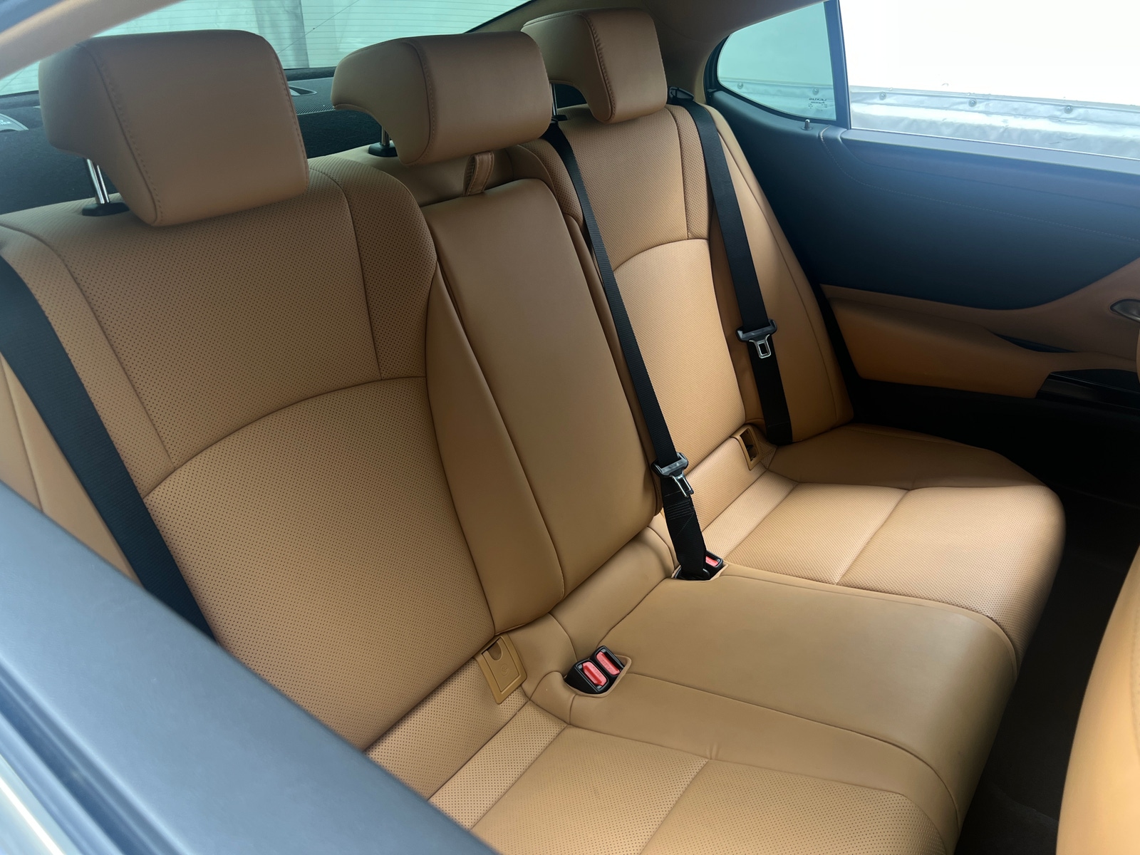 Thumbnail: 2023 Lexus ES - 5