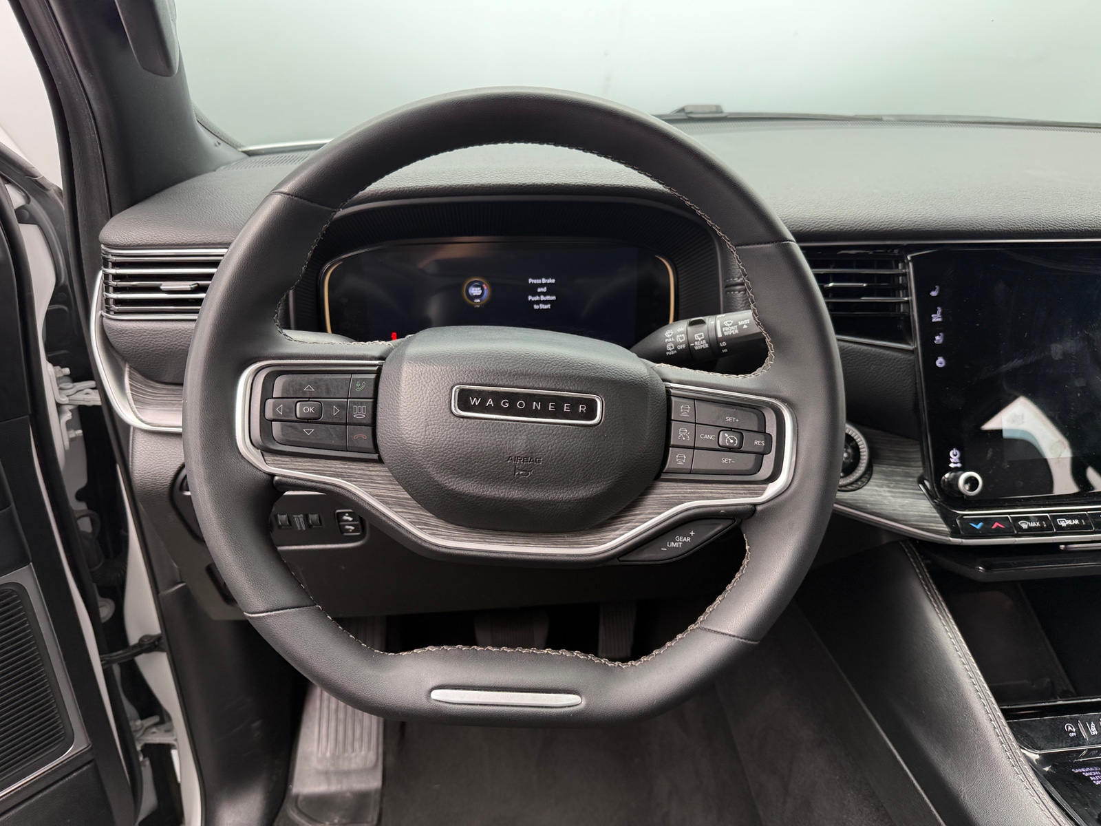 Thumbnail: 2024 Jeep Wagoneer - 4