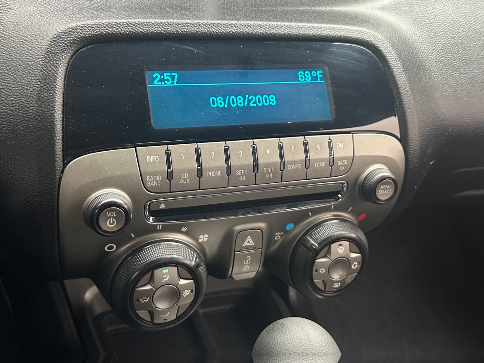 Thumbnail: 2010 Chevrolet Camaro - 3