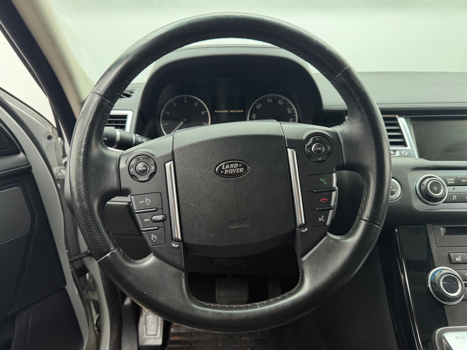 Thumbnail: 2013 Land Rover Range Rover Sport - 4