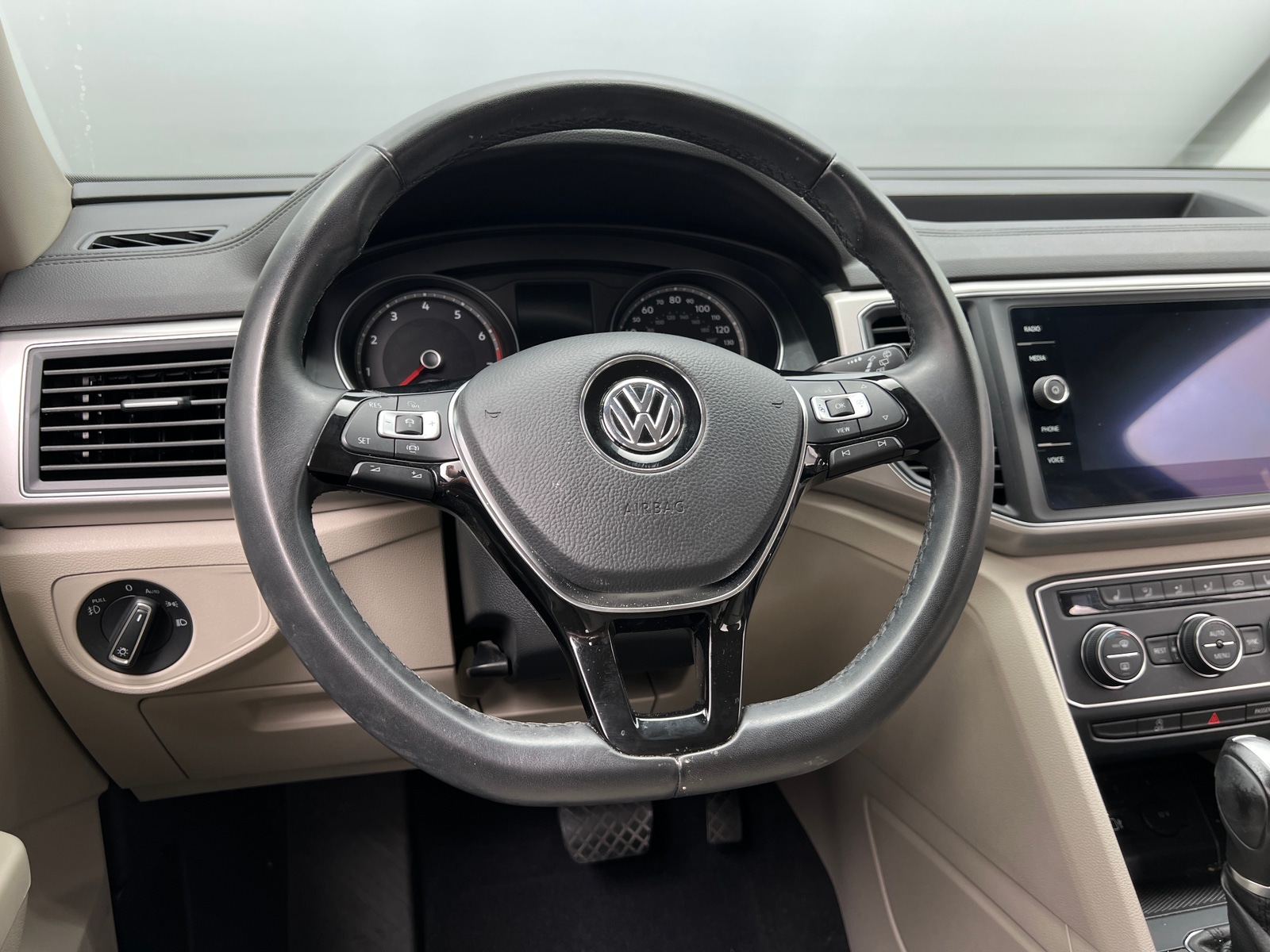 Thumbnail: 2019 Volkswagen Atlas - 4