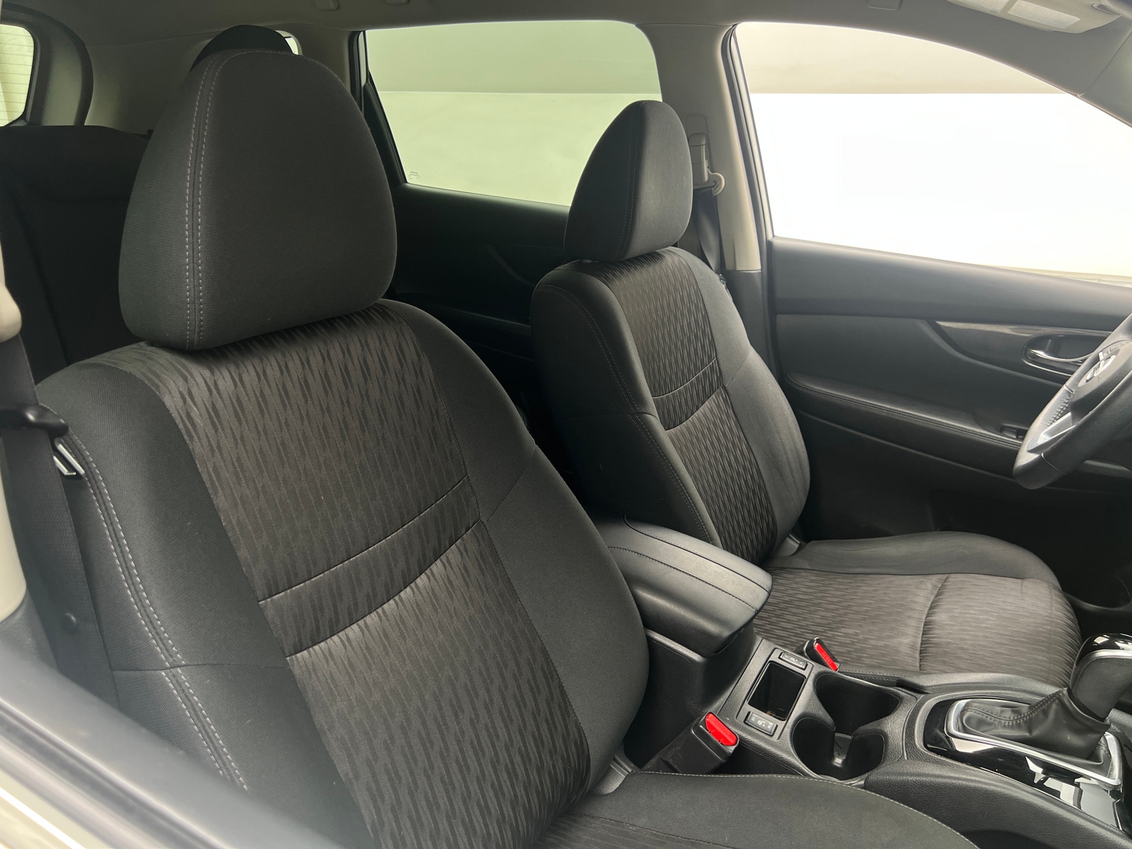 Thumbnail: 2019 Nissan Rogue - 2