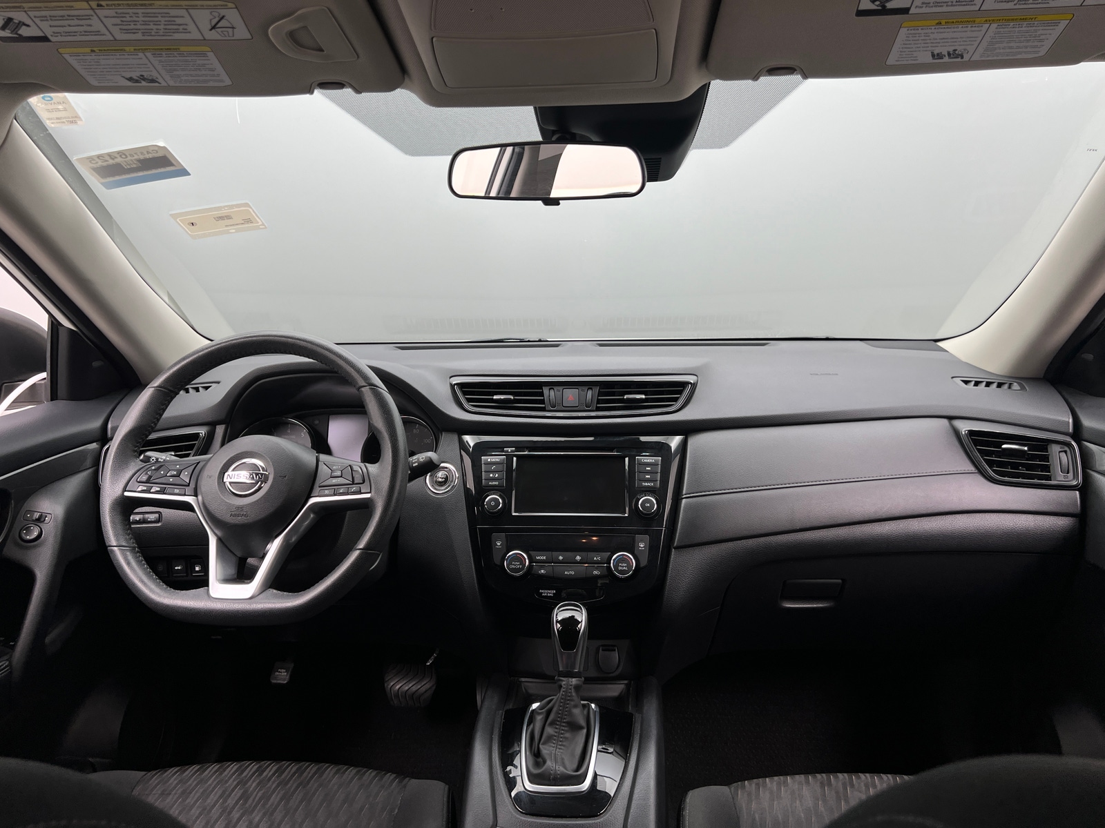 Thumbnail: 2019 Nissan Rogue - 3