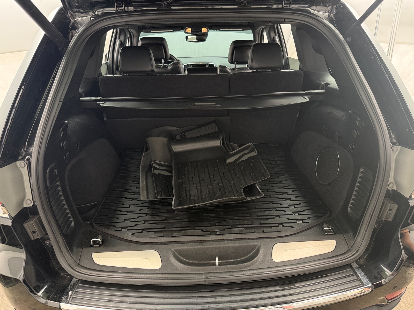 Thumbnail: 2018 Jeep Grand Cherokee - 6