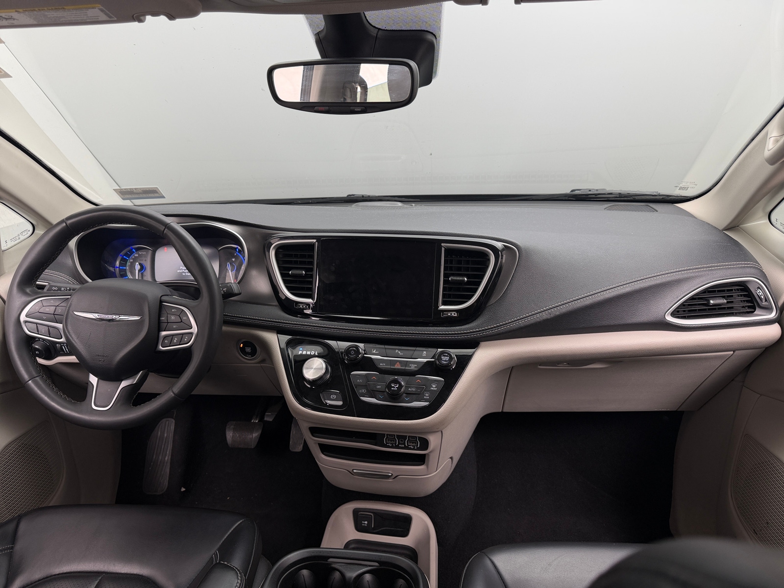 Thumbnail: 2024 Chrysler Pacifica - 2
