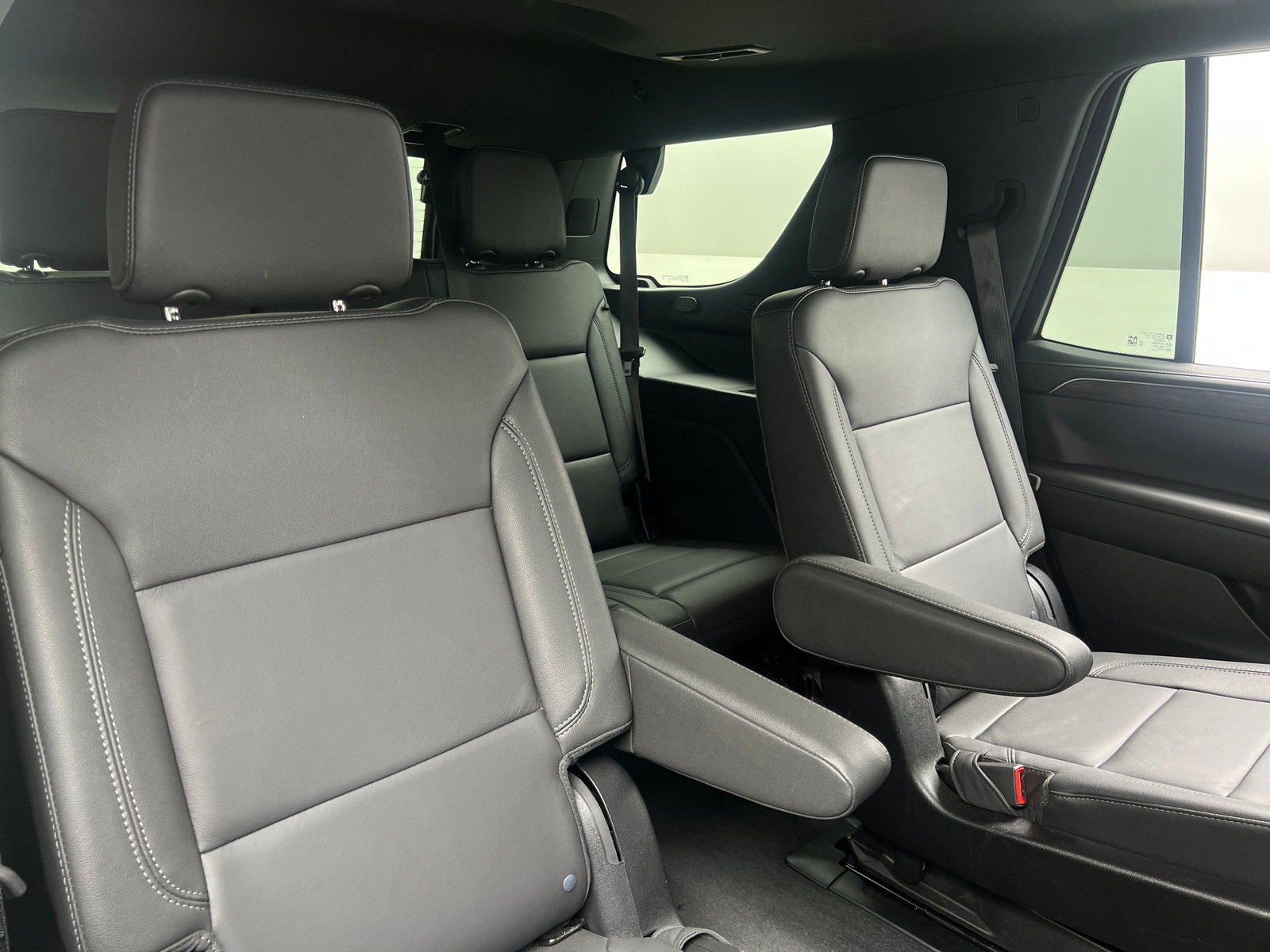 Thumbnail: 2024 Chevrolet Tahoe - 5
