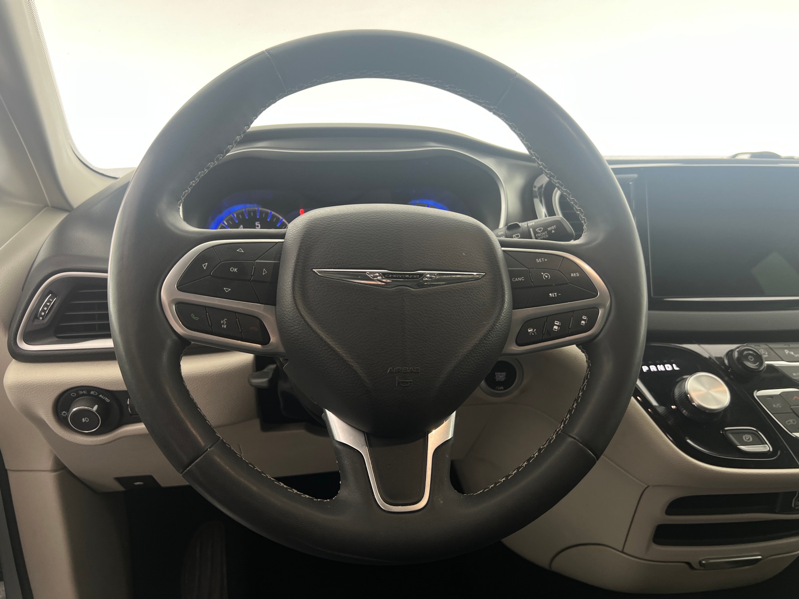 Thumbnail: 2024 Chrysler Pacifica - 4
