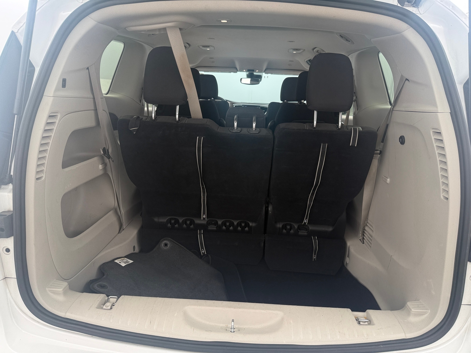 Thumbnail: 2024 Chrysler Voyager - 7
