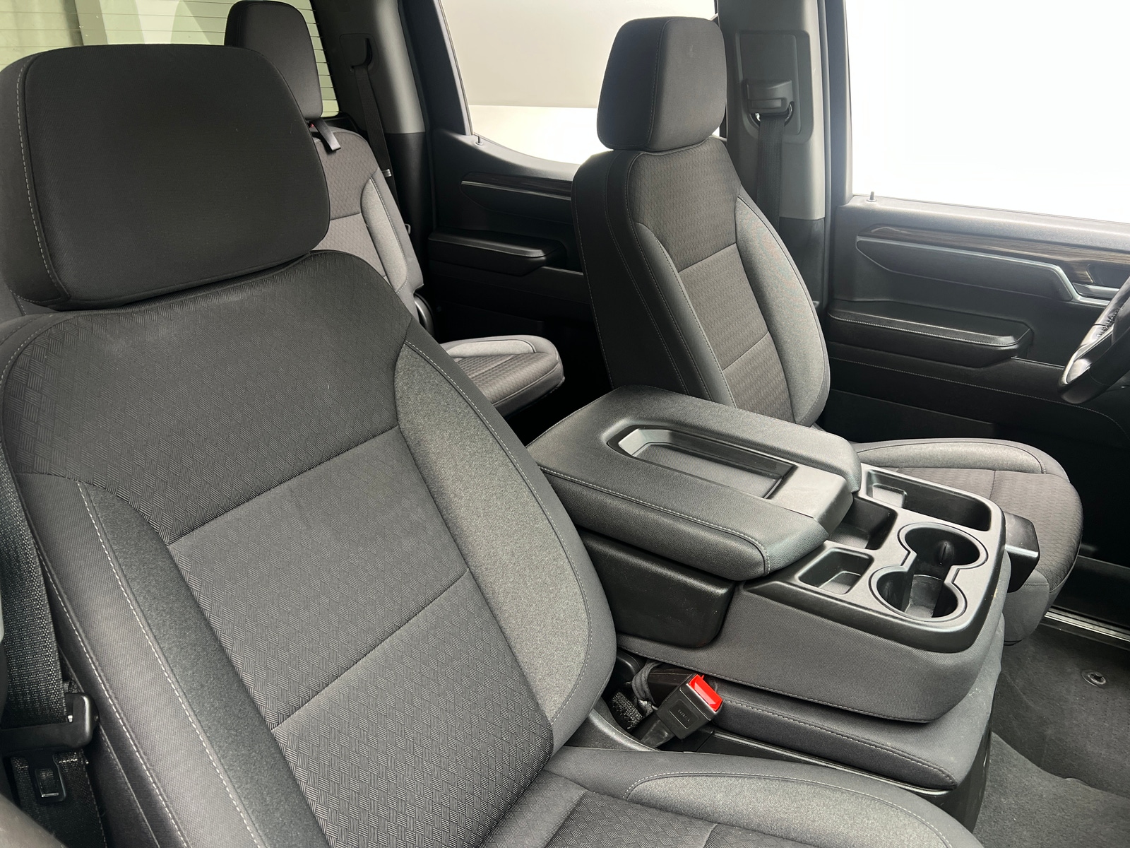 Thumbnail: 2025 Chevrolet Silverado 1500 - 2