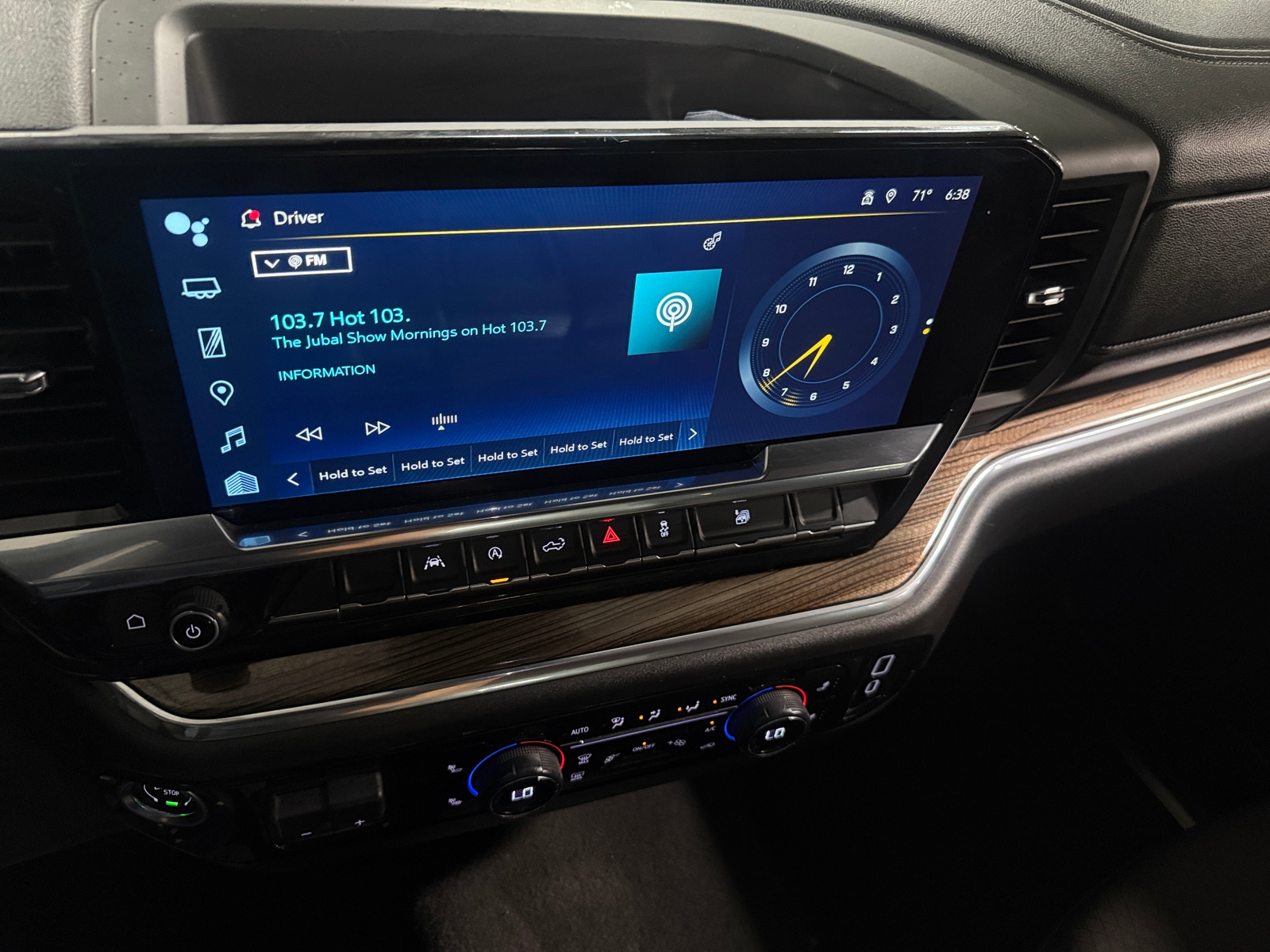 Thumbnail: 2025 Chevrolet Silverado 1500 - 4
