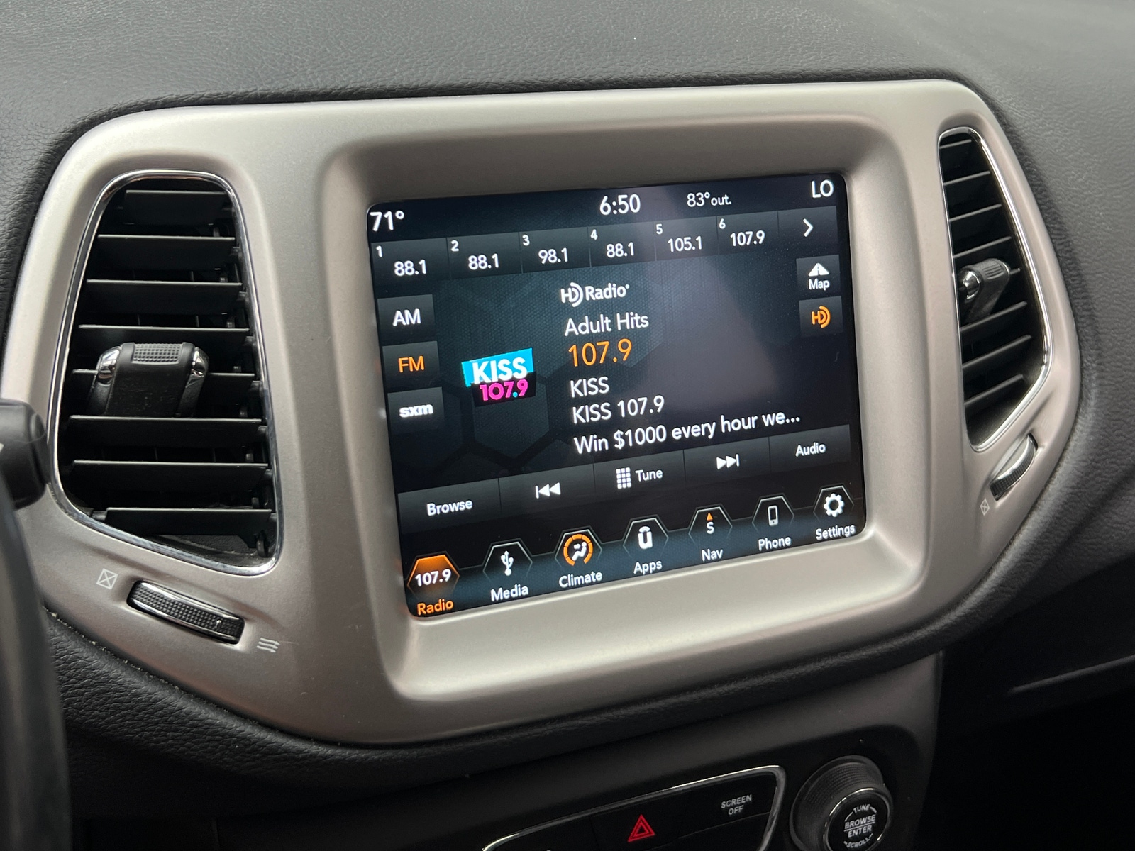 Thumbnail: 2019 Jeep Compass - 4