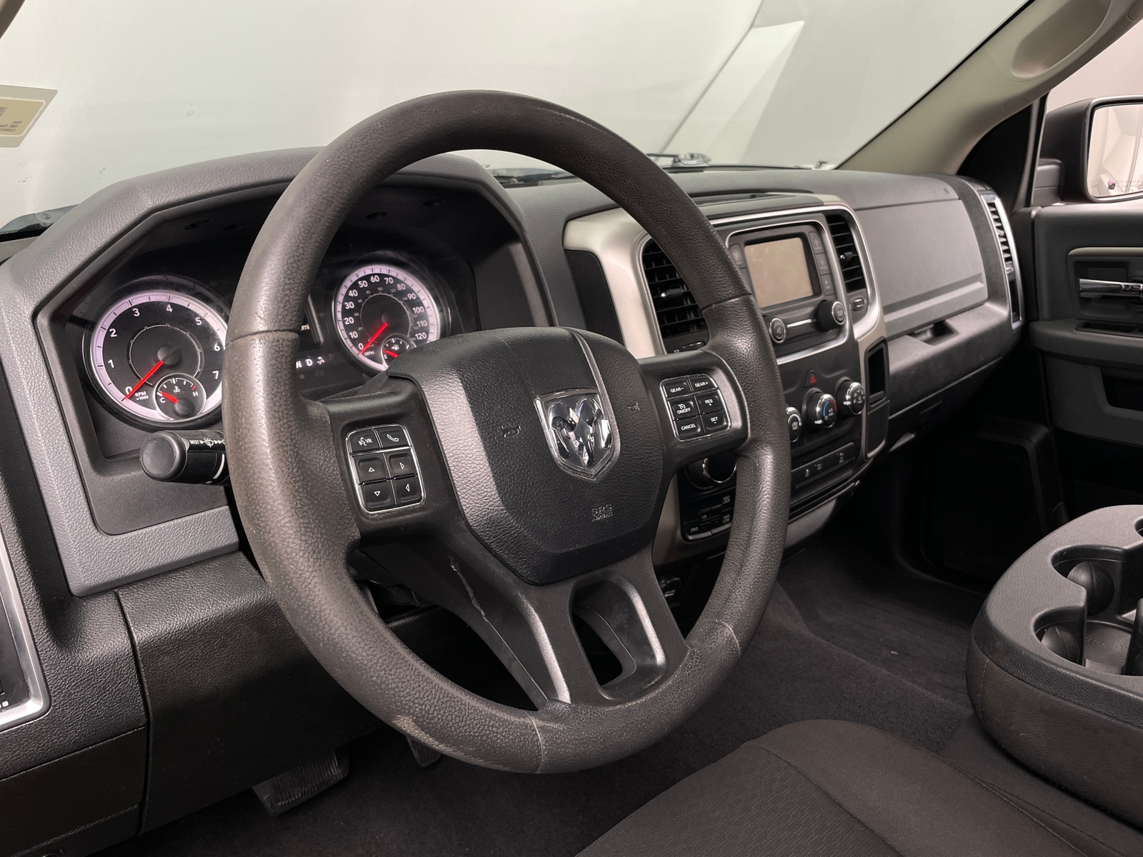Thumbnail: 2020 RAM 1500 Classic - 5