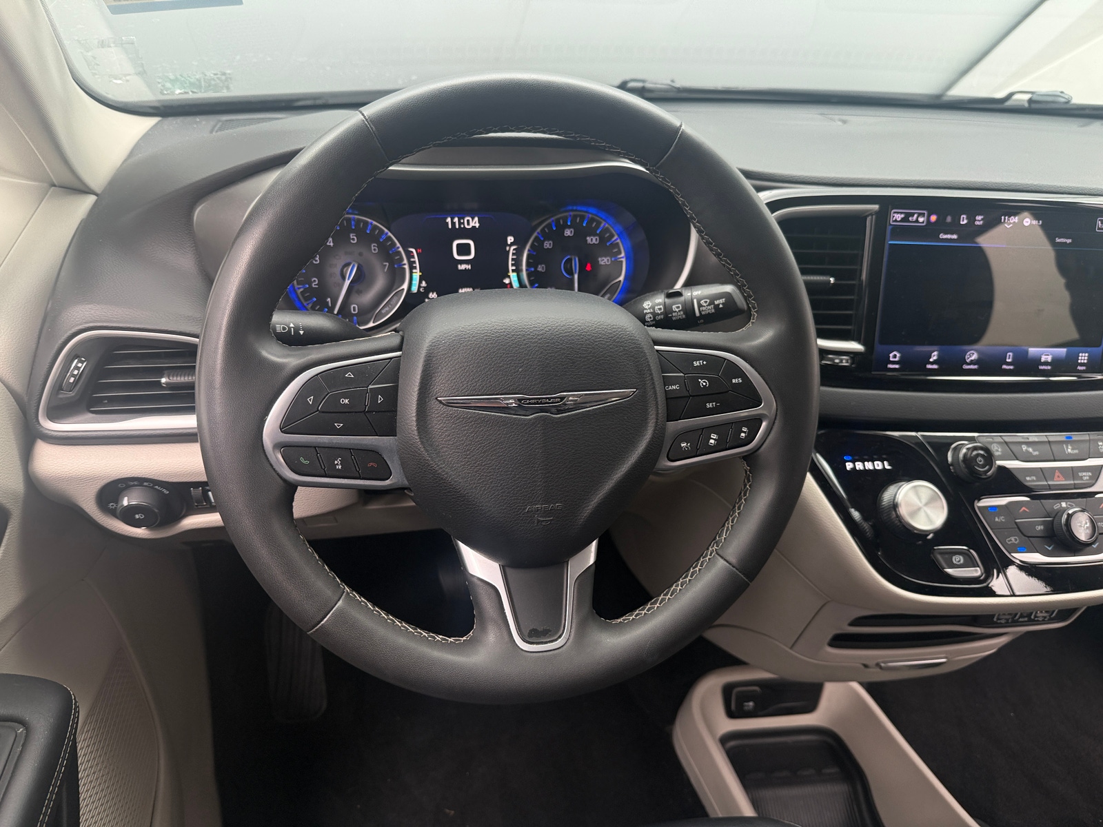 Thumbnail: 2024 Chrysler Pacifica - 4