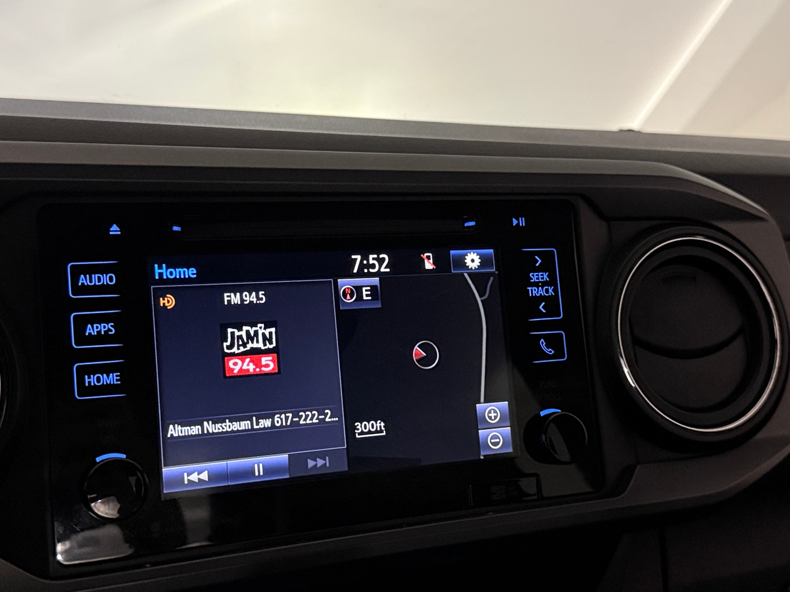 Thumbnail: 2016 Toyota Tacoma - 4