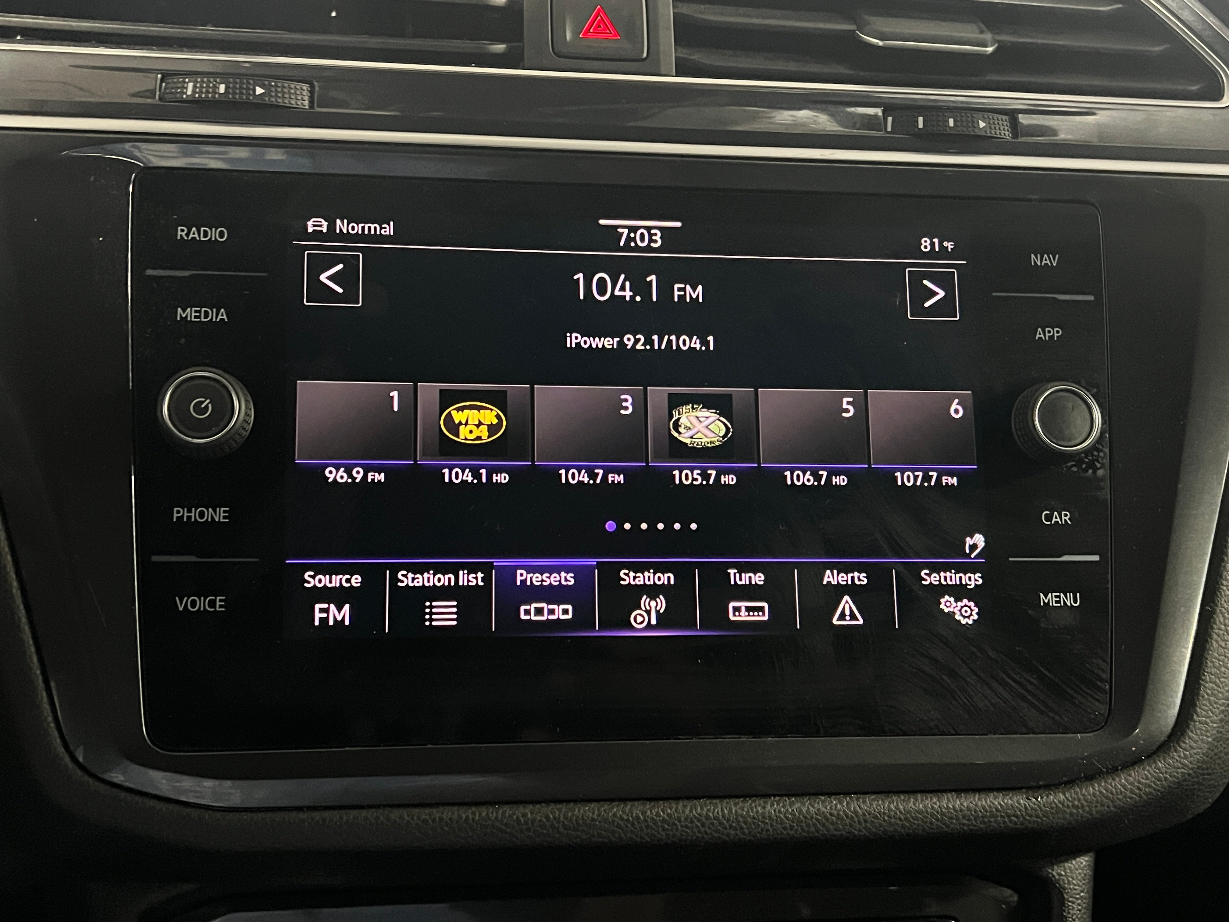 2024 Volkswagen Tiguan SEL R-LINE - Photo 12