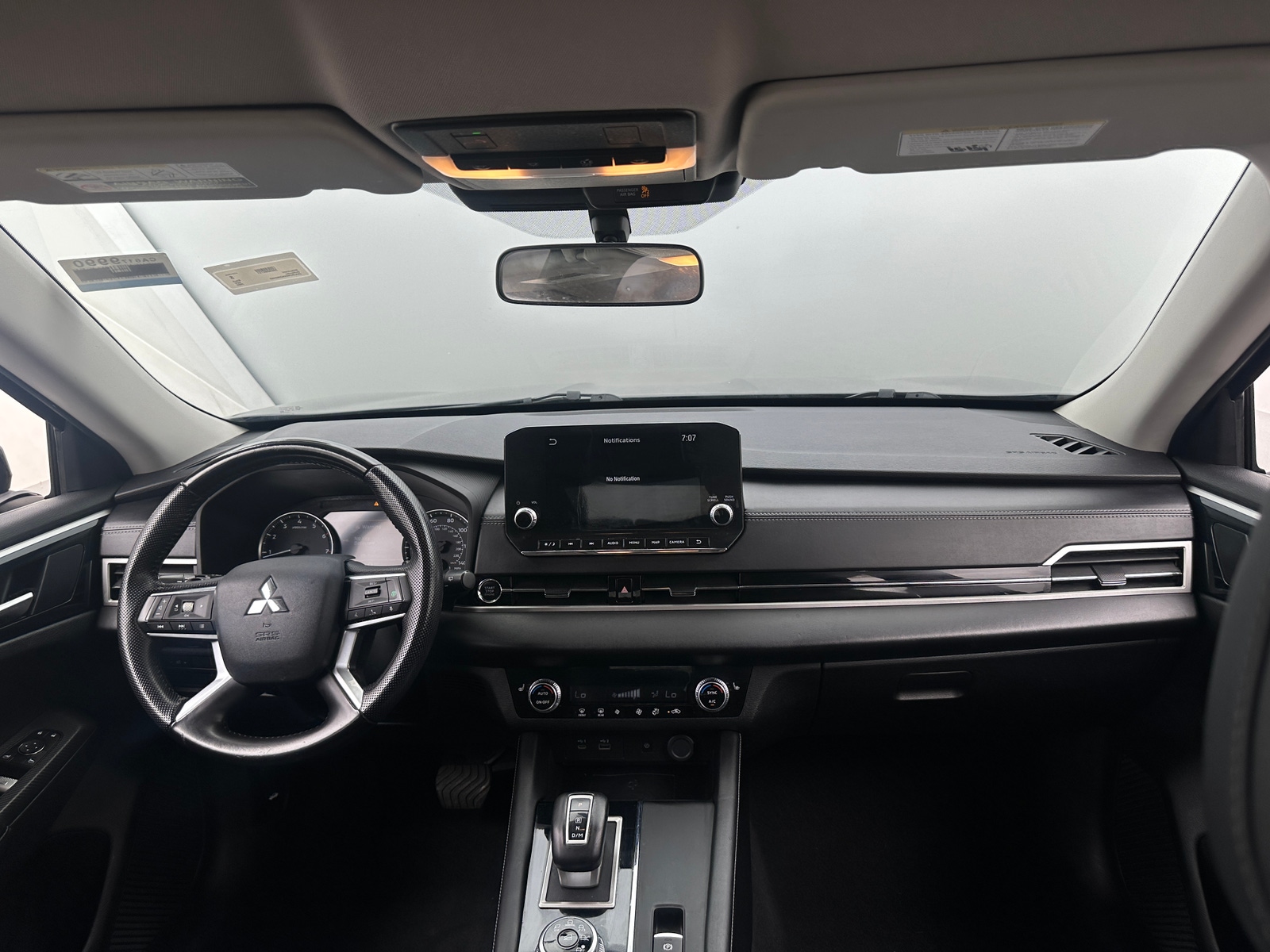 Thumbnail: 2022 Mitsubishi Outlander - 2