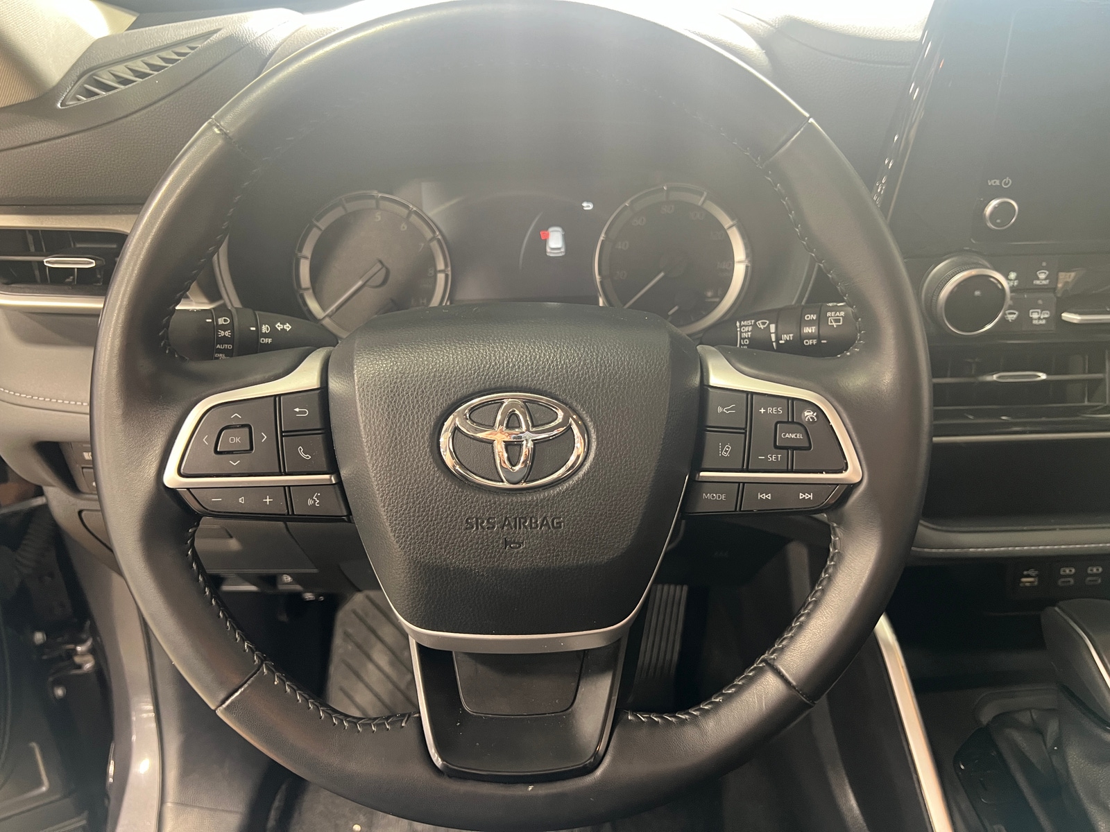Thumbnail: 2024 Toyota Highlander - 5