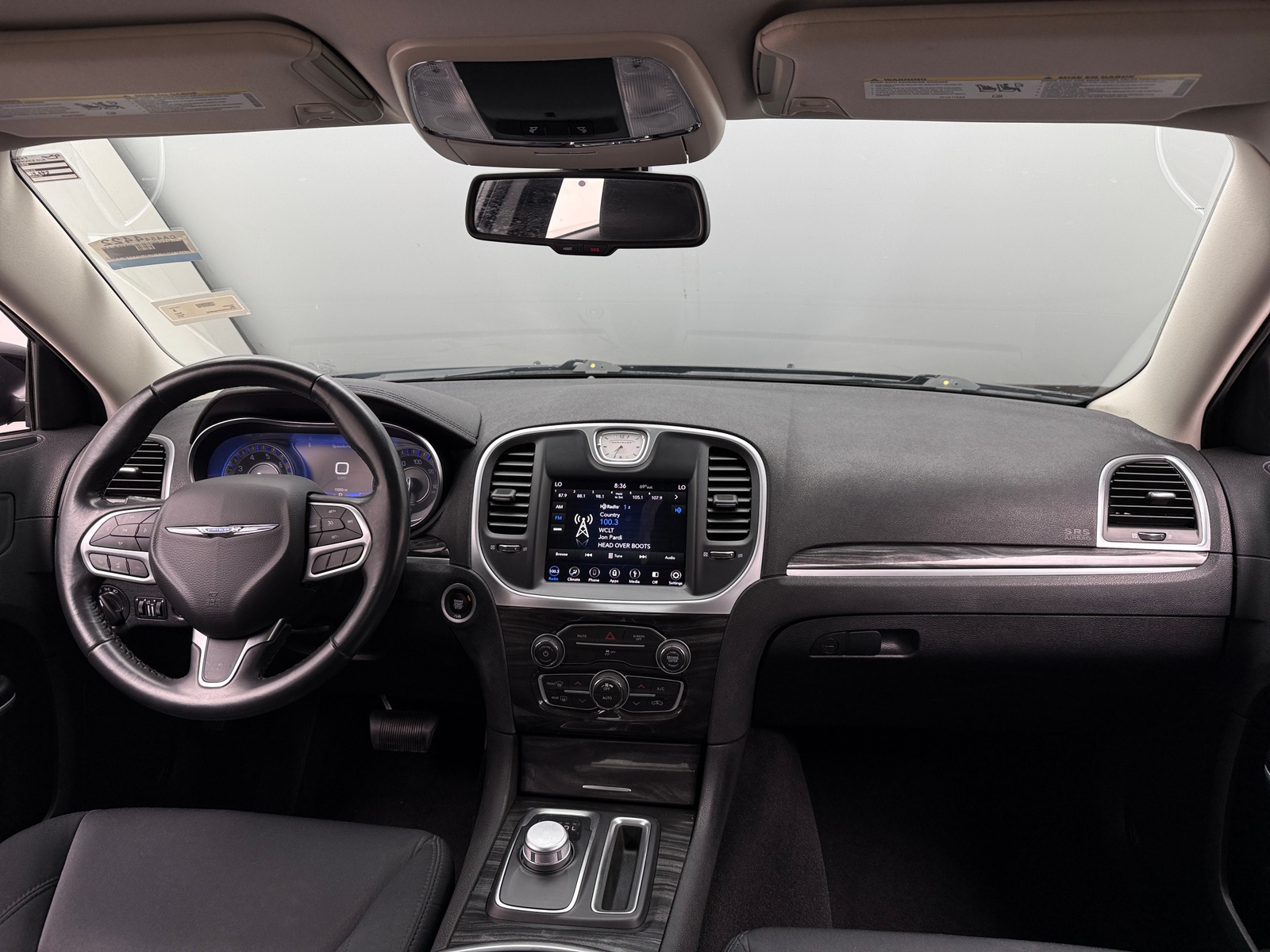 Thumbnail: 2019 Chrysler 300 - 3