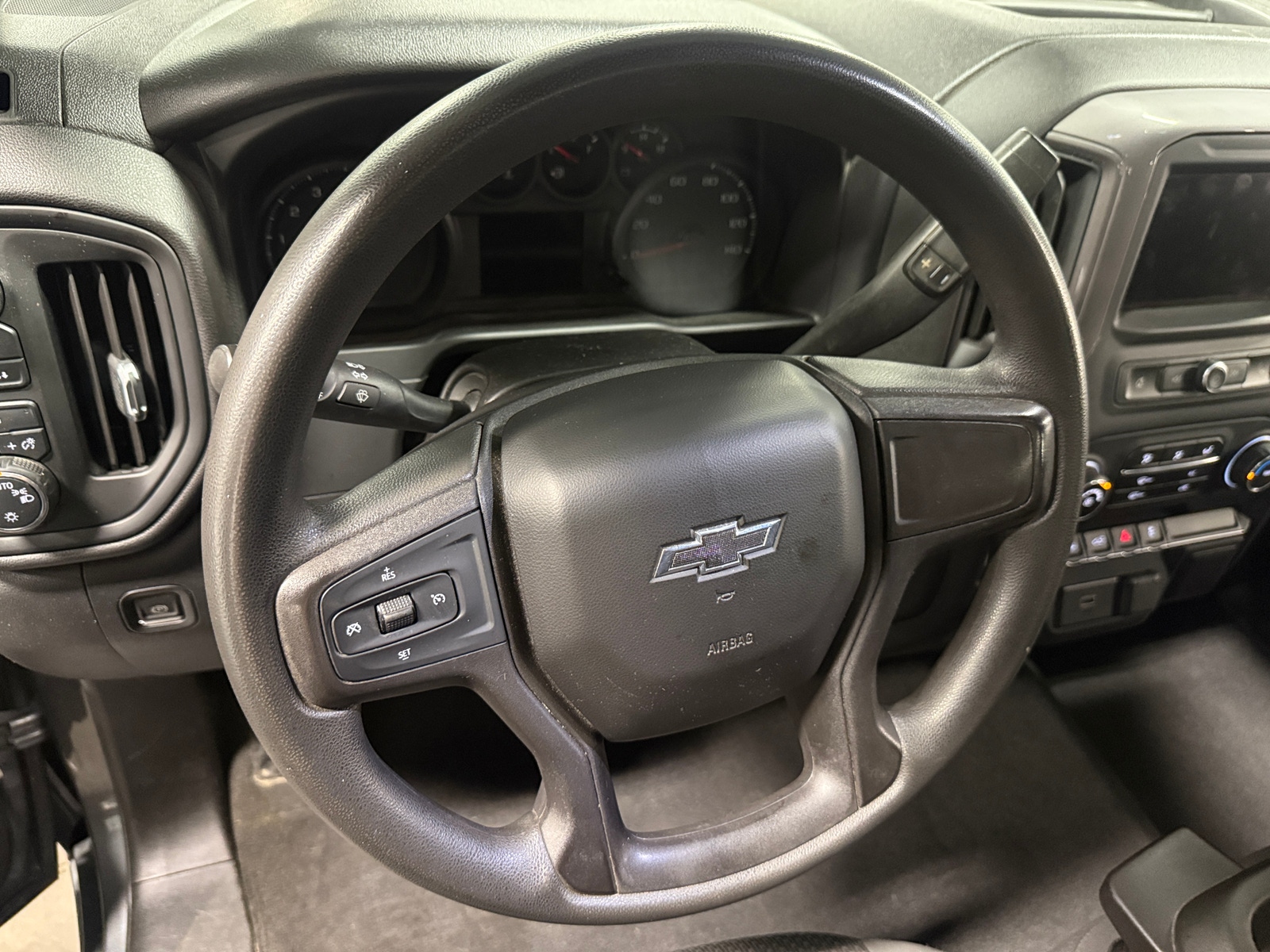 Thumbnail: 2020 Chevrolet Silverado 1500 - 5