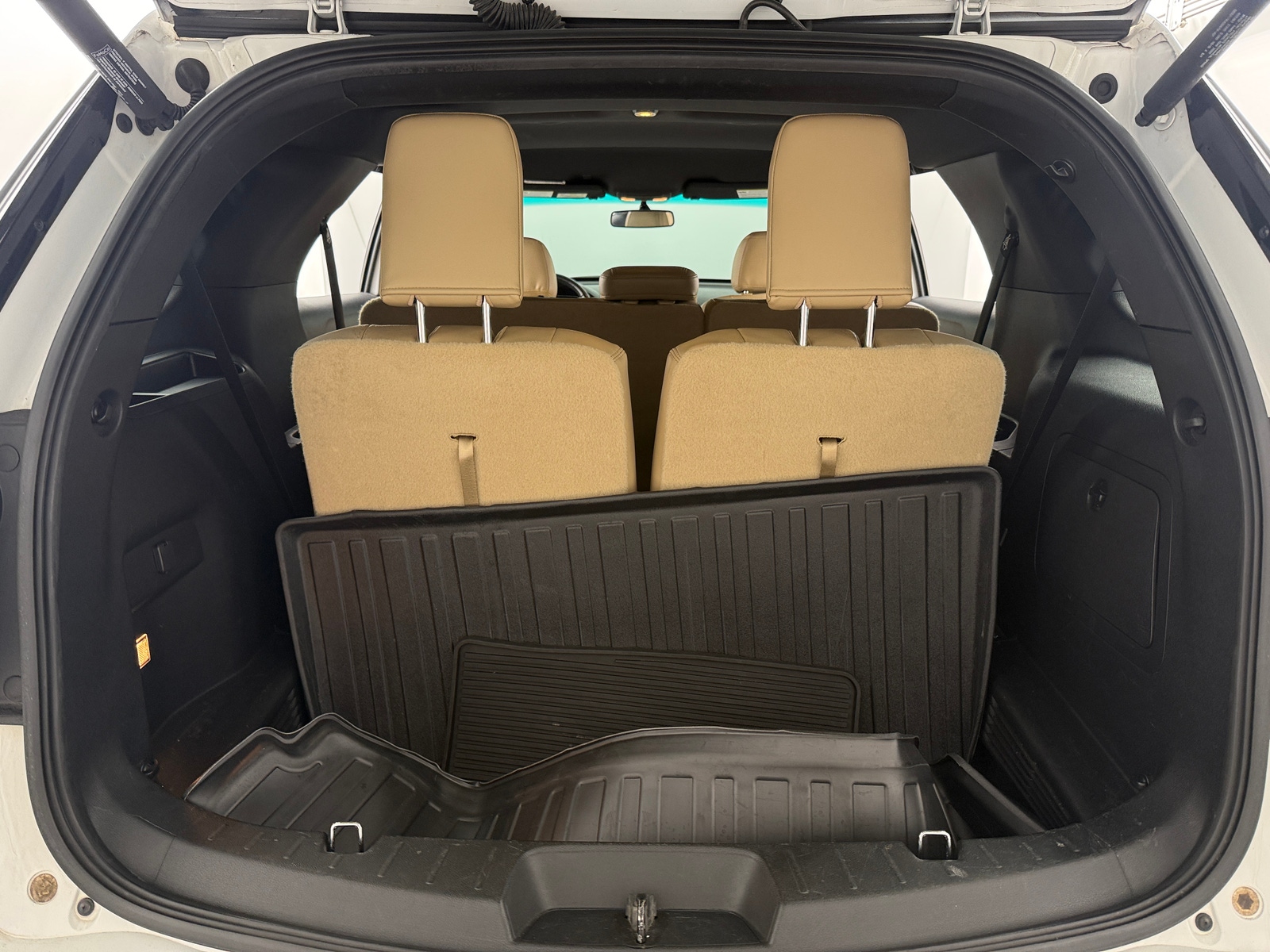 Thumbnail: 2016 Ford Explorer - 6