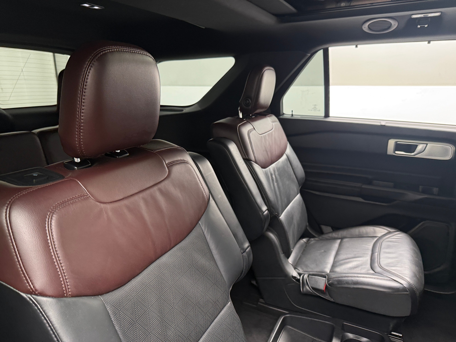 Thumbnail: 2020 Ford Explorer - 5