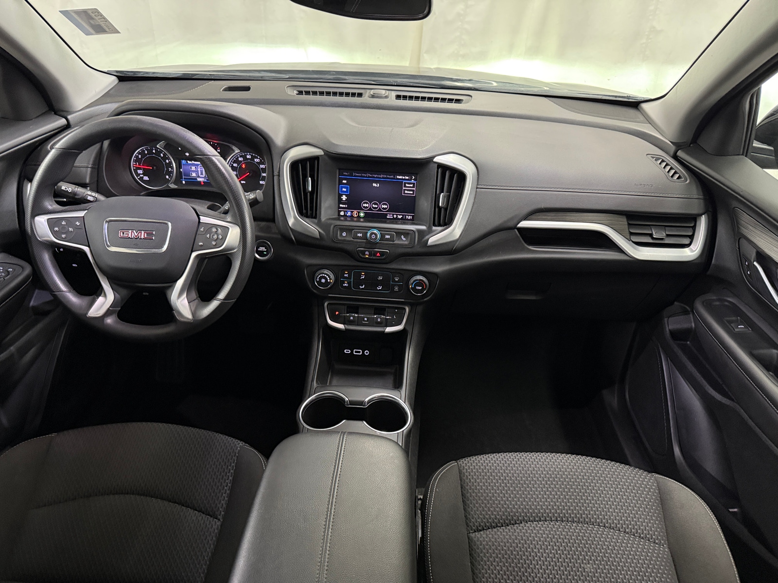 Thumbnail: 2022 GMC Terrain - 3