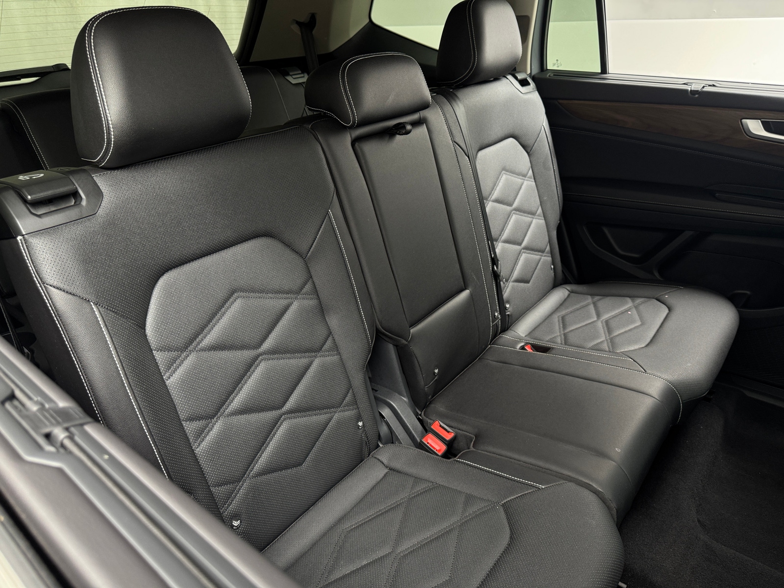 Thumbnail: 2026 Volkswagen Atlas - 5