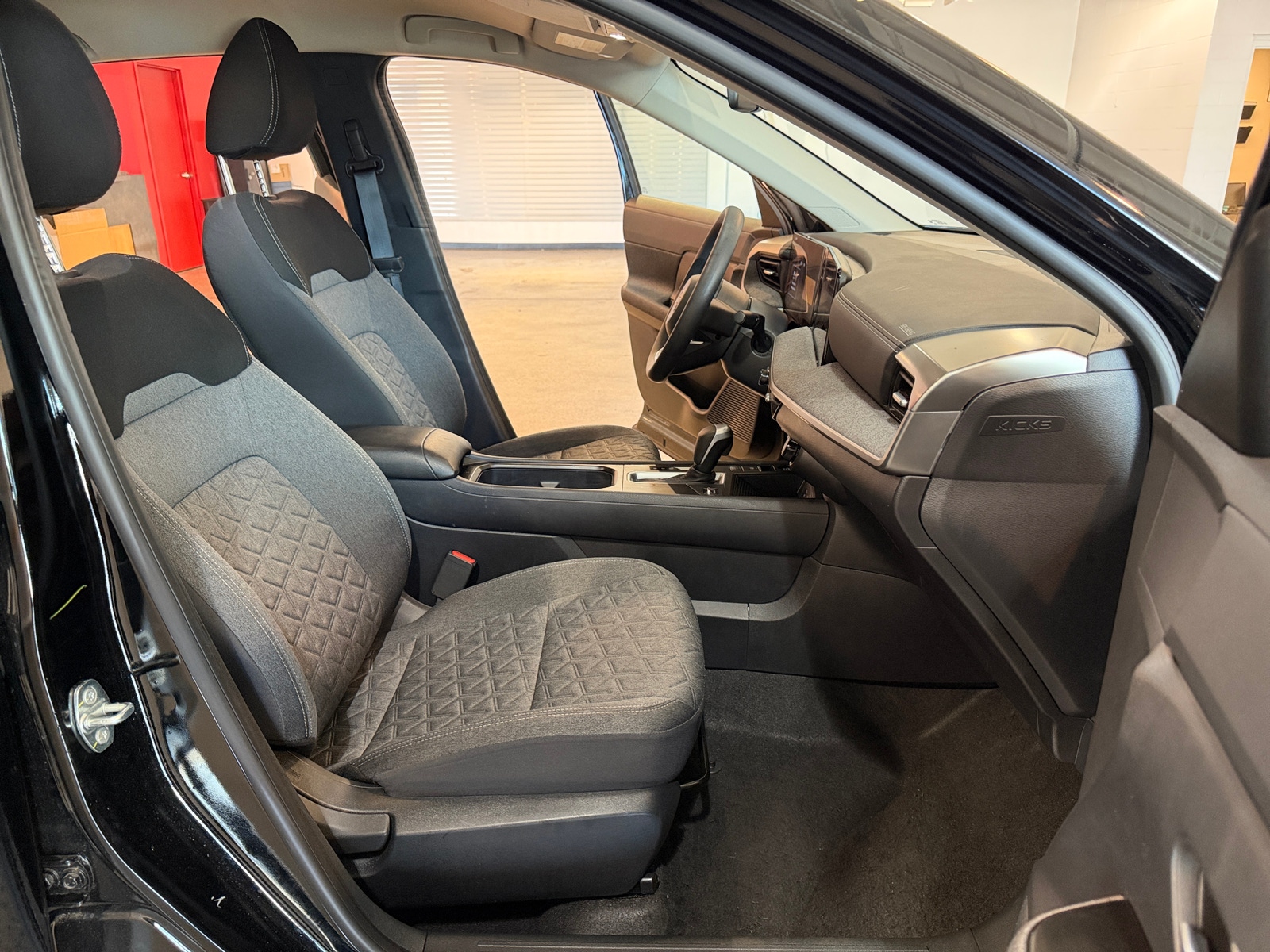 Thumbnail: 2026 Nissan Kicks - 2