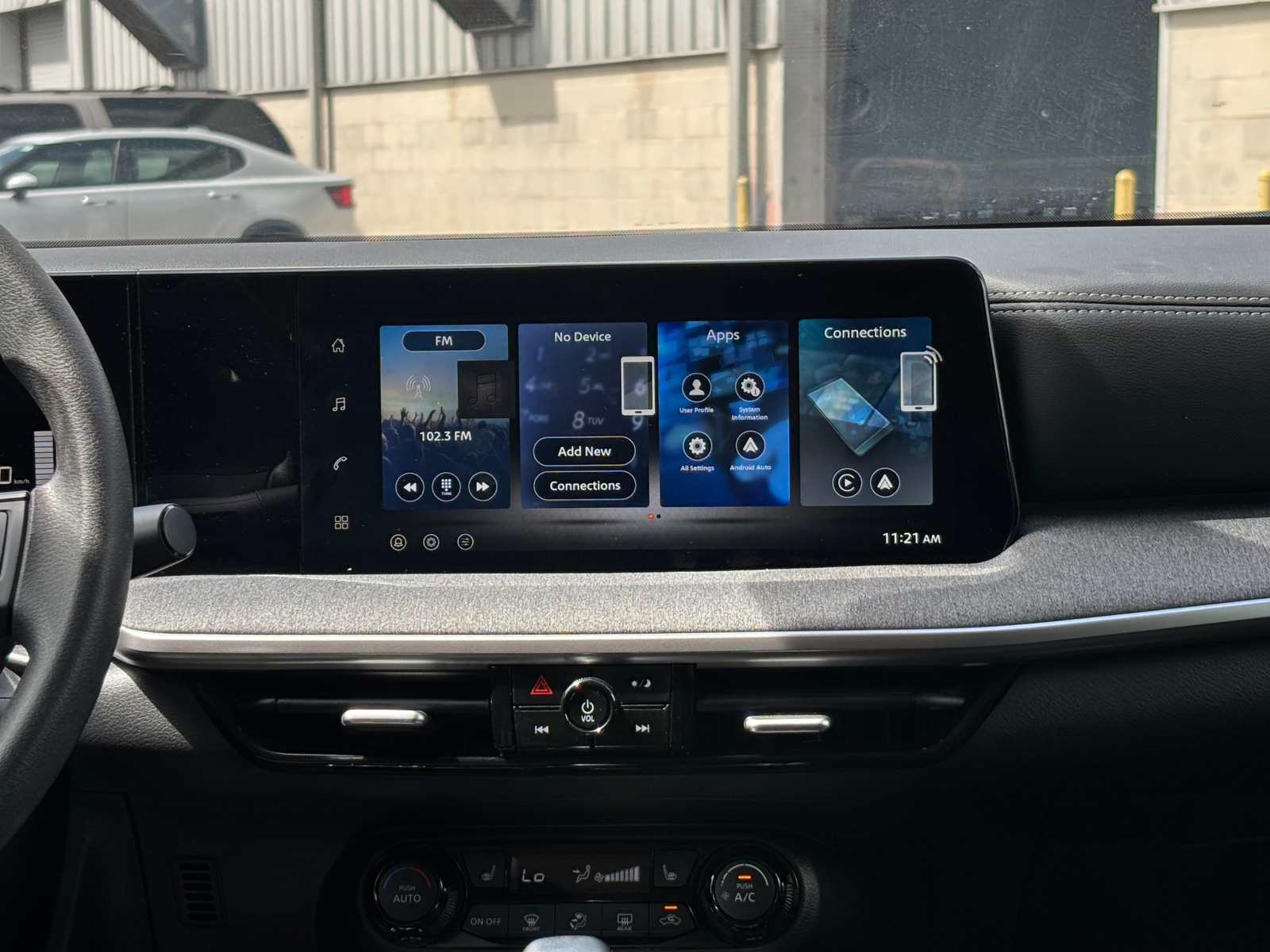 Thumbnail: 2026 Nissan Kicks - 3