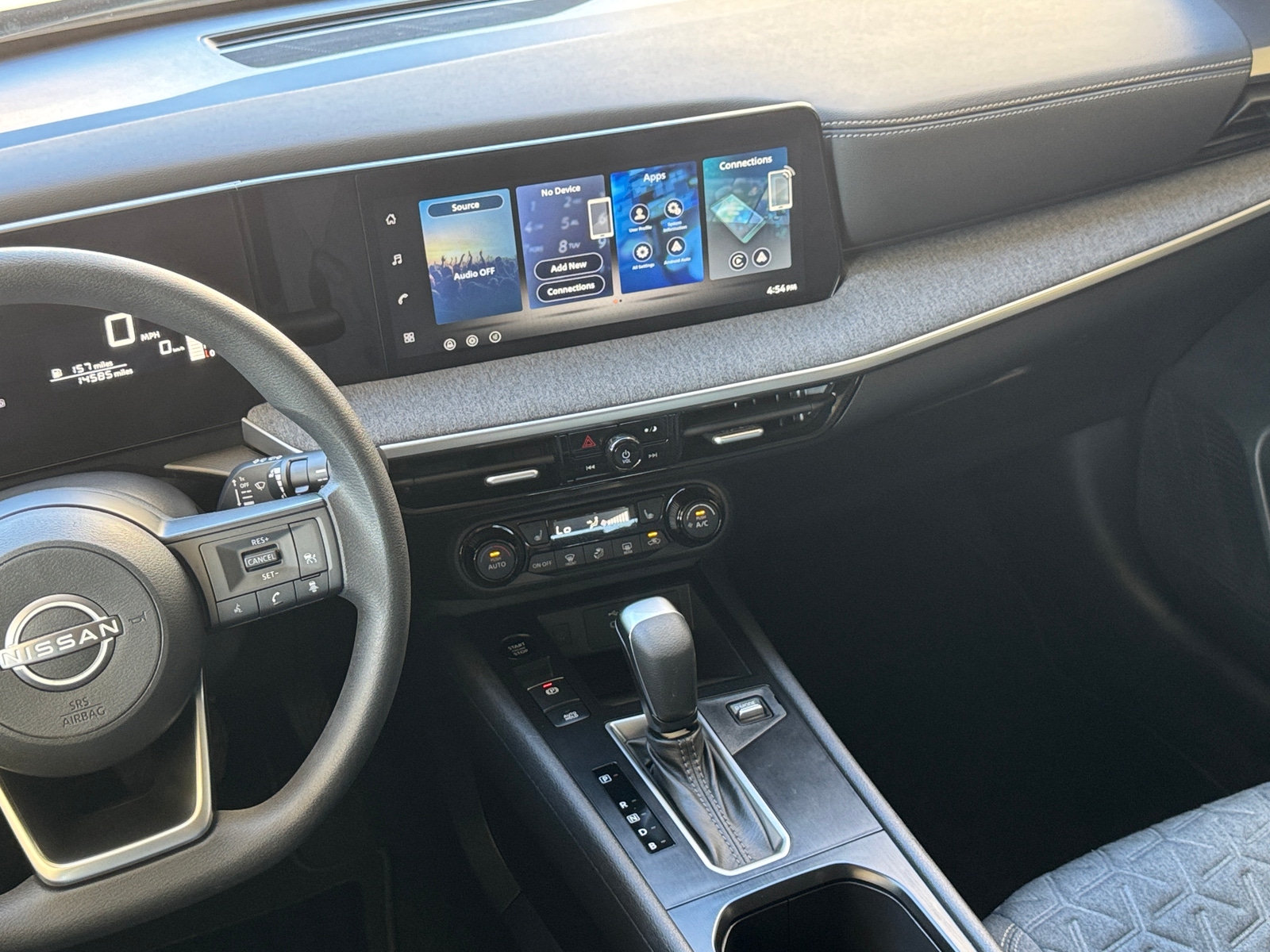 Thumbnail: 2026 Nissan Kicks - 4