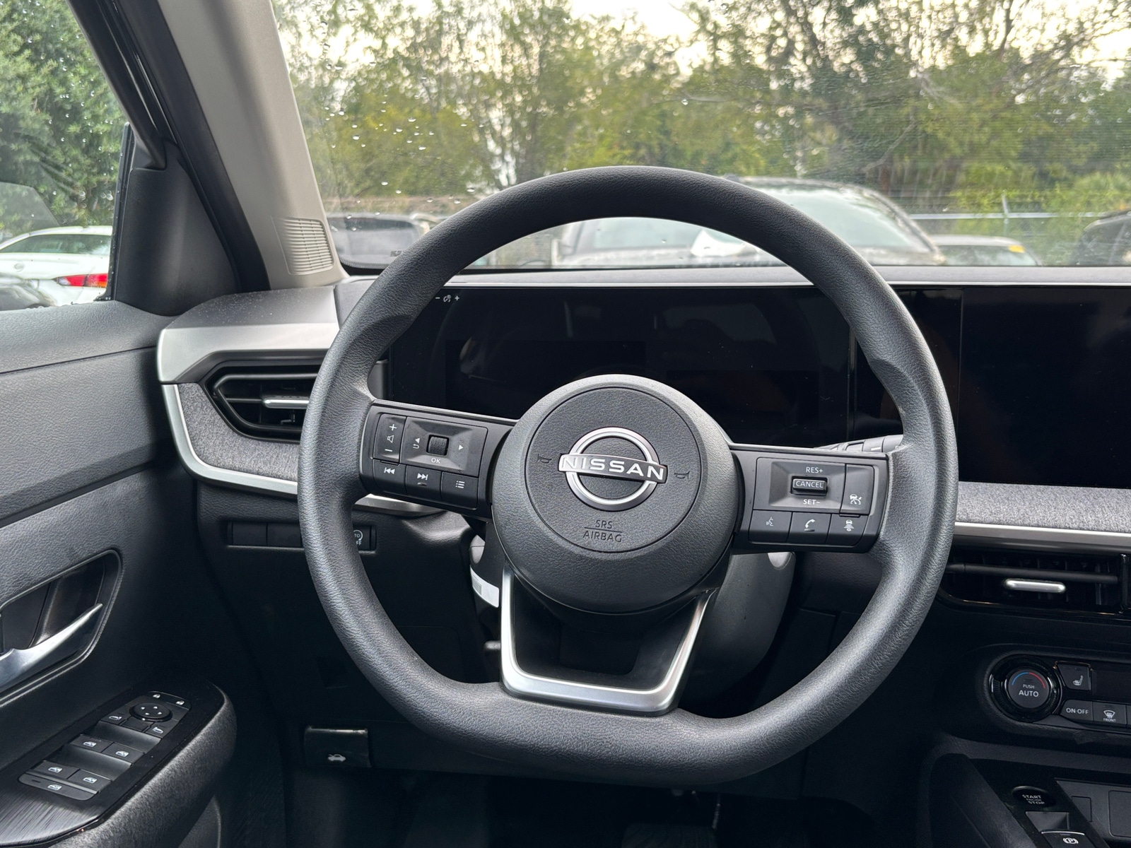 Thumbnail: 2026 Nissan Kicks - 4