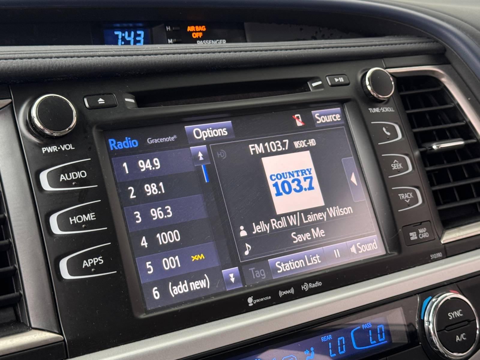 Thumbnail: 2019 Toyota Highlander - 3