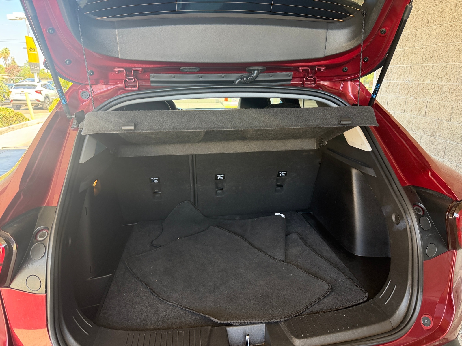 Thumbnail: 2025 Chevrolet Trax - 6