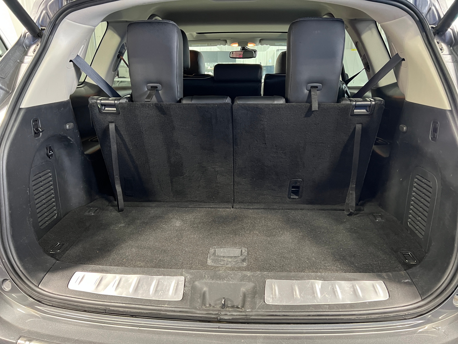 Thumbnail: 2019 INFINITI QX60 - 6